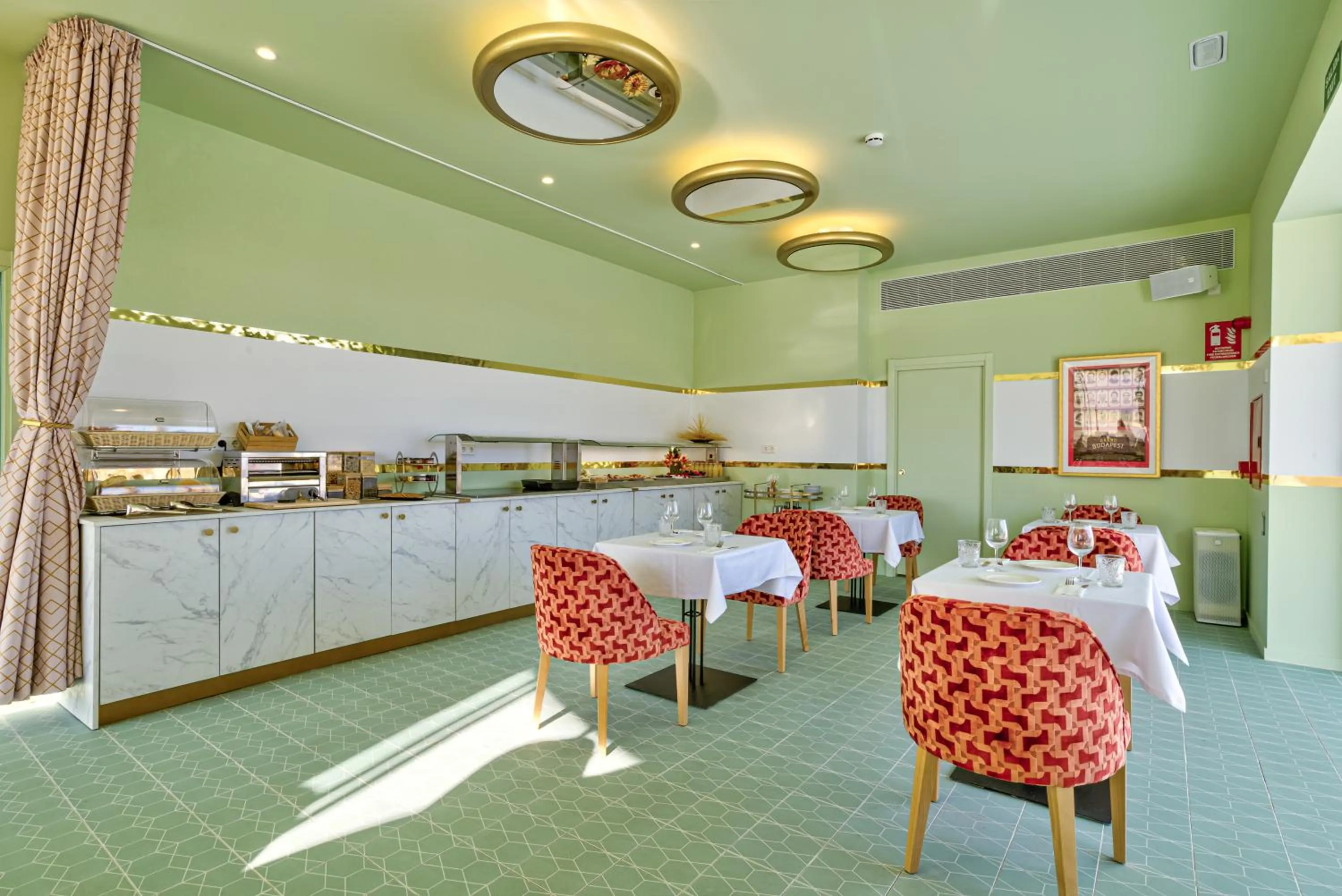 Restaurant/places to eat in Grand Paradiso Ibiza - Adults Only