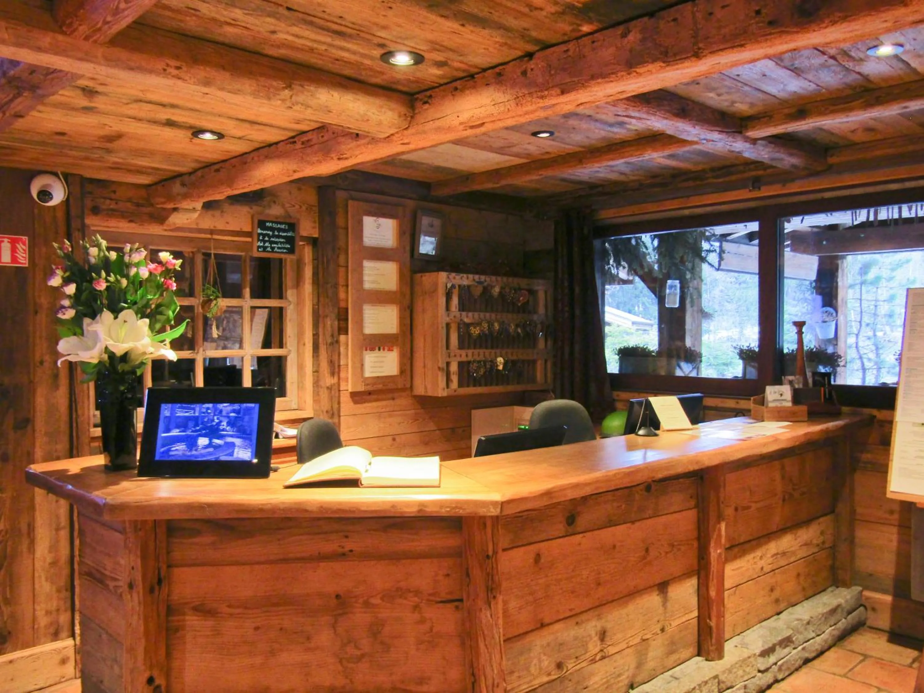 Lobby or reception in Les Grands Montets Hotel & Spa