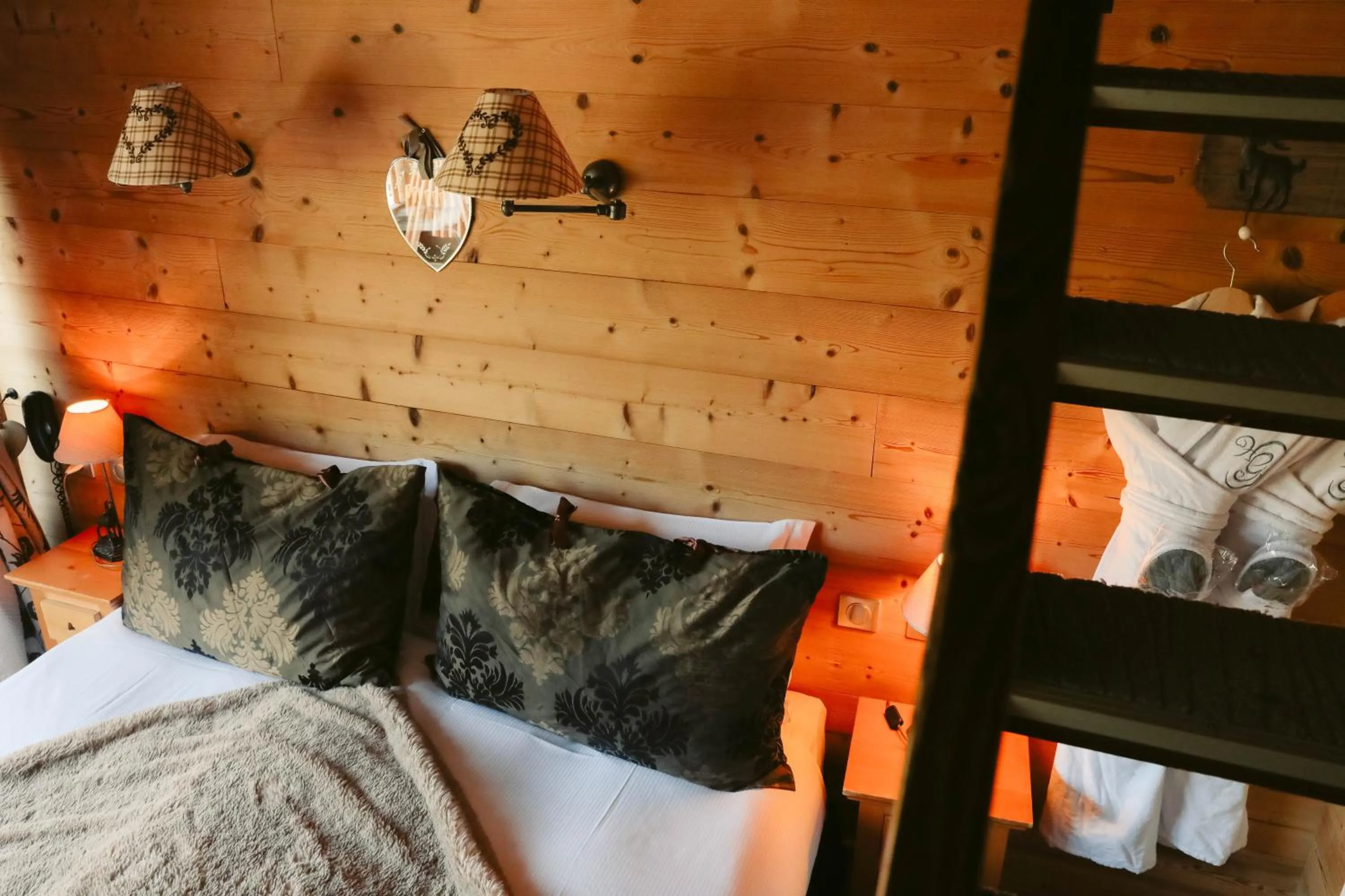 Bedroom, Bed in Les Grands Montets Hotel & Spa