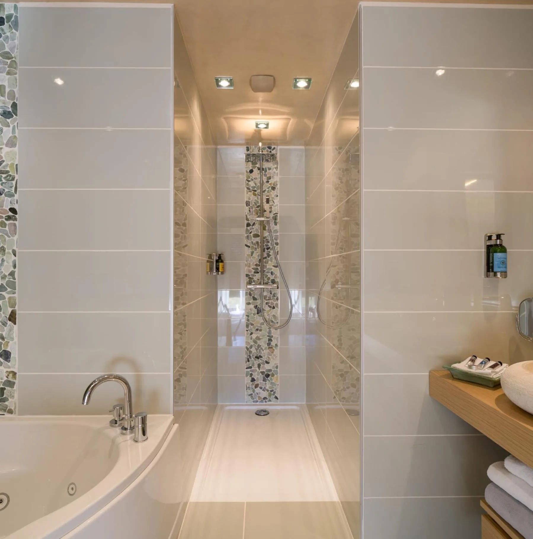 Bathroom in Les Grands Montets Hotel & Spa