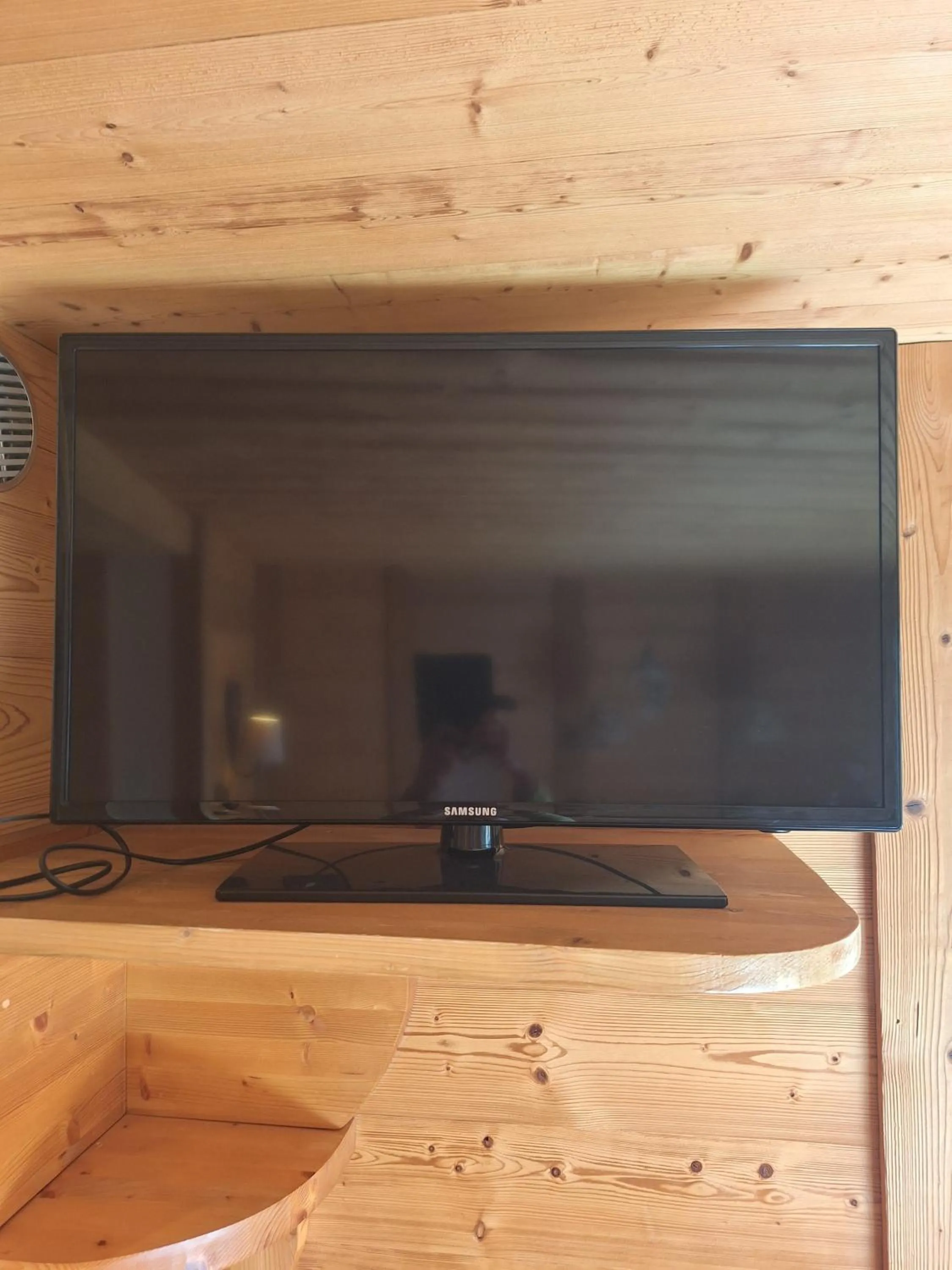 TV and multimedia in Les Grands Montets Hotel & Spa