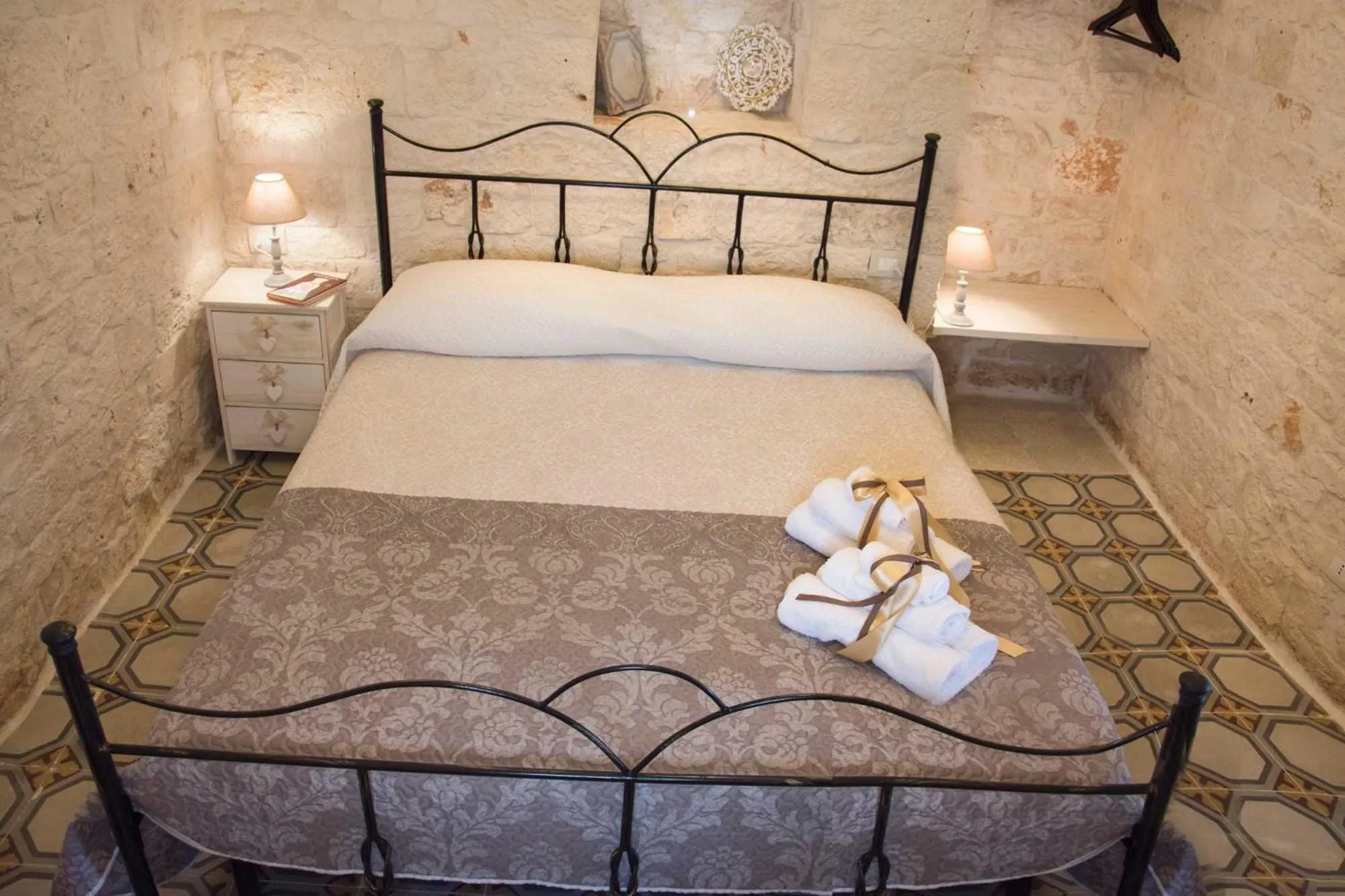 Bed in Trullo Sweet Trullo