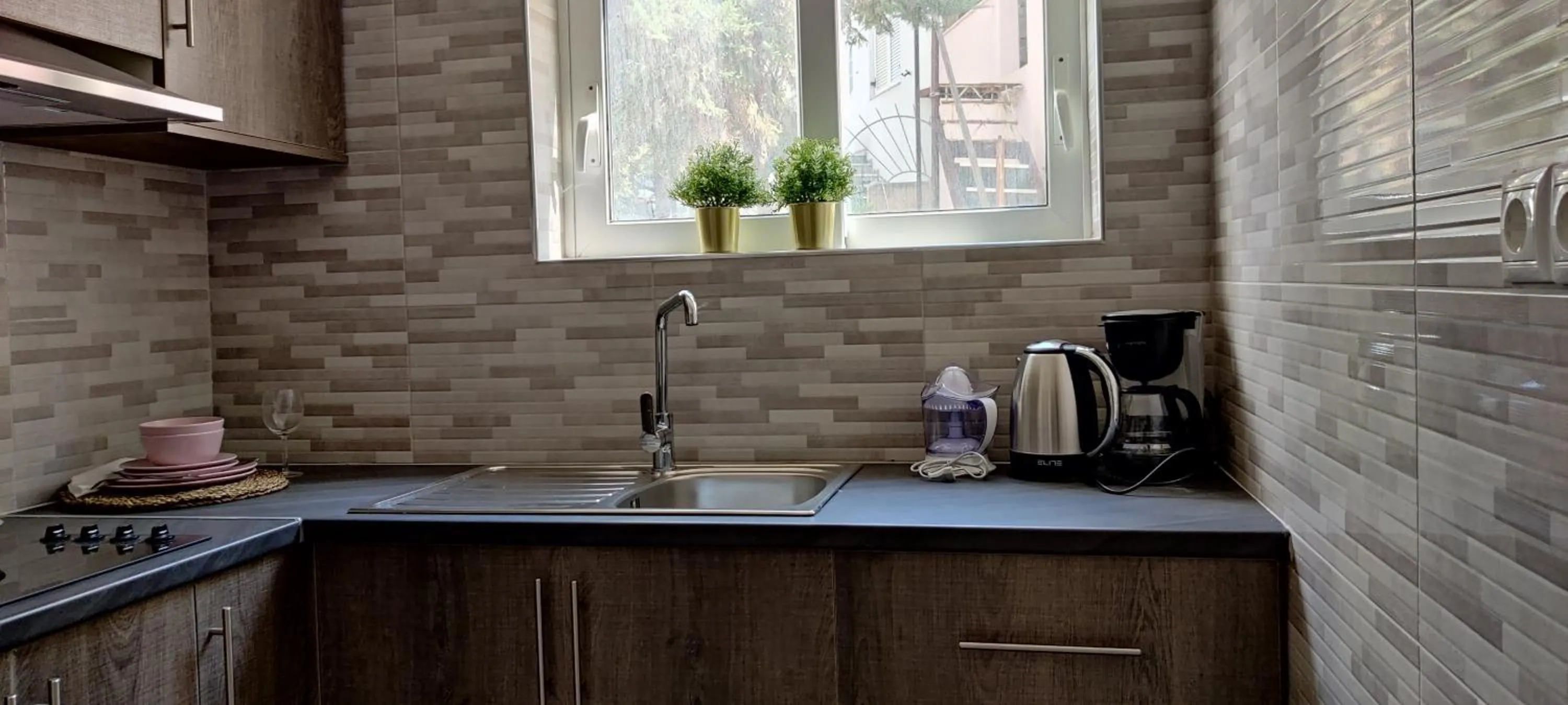 Kitchen or kitchenette in WSD Glory I Hotel Apartment