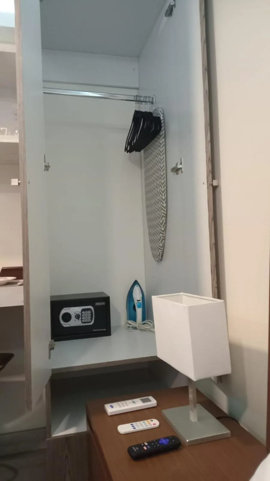 wardrobe in Casa Fontana Suites