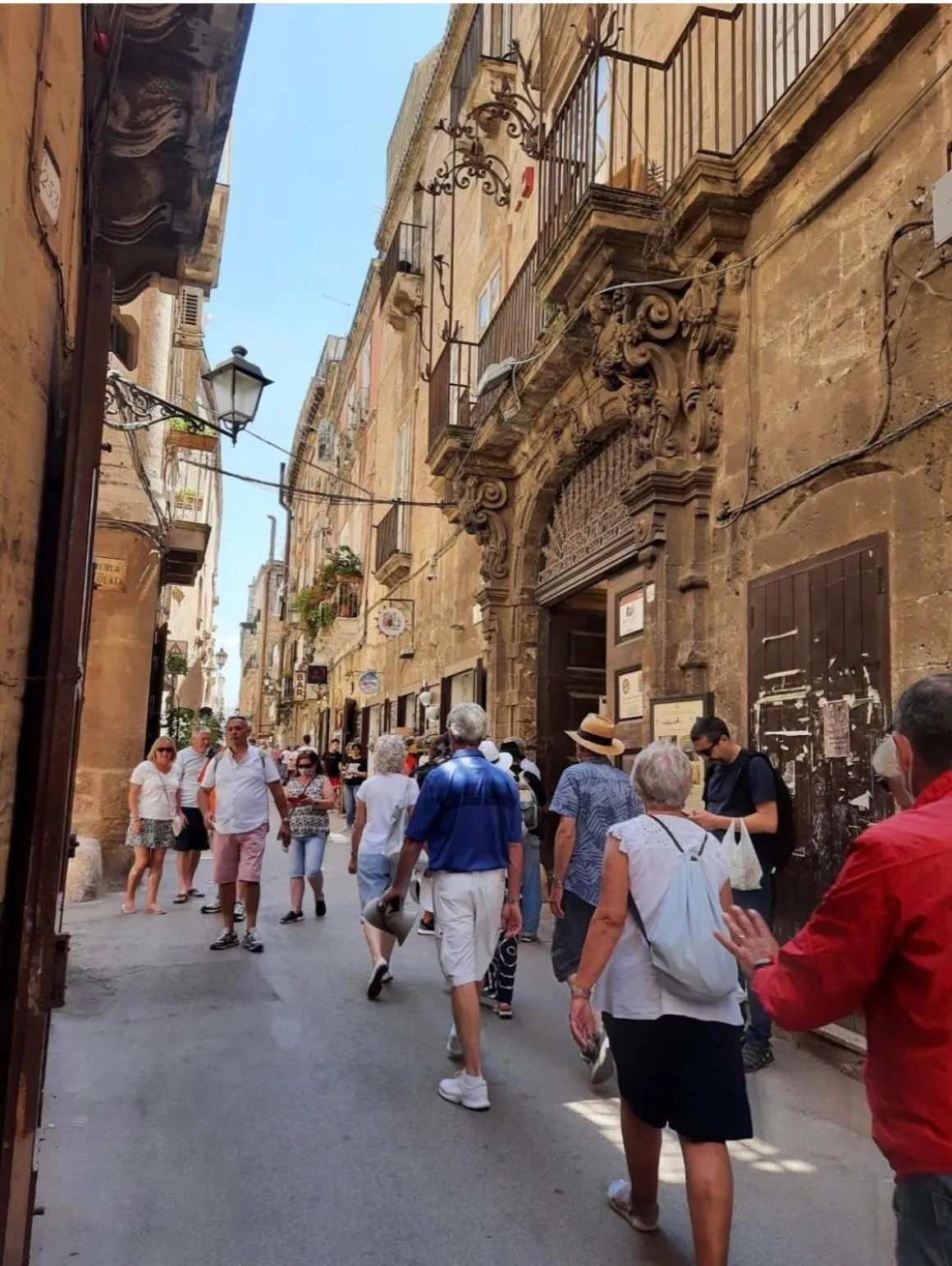 People in Suite San Cataldo