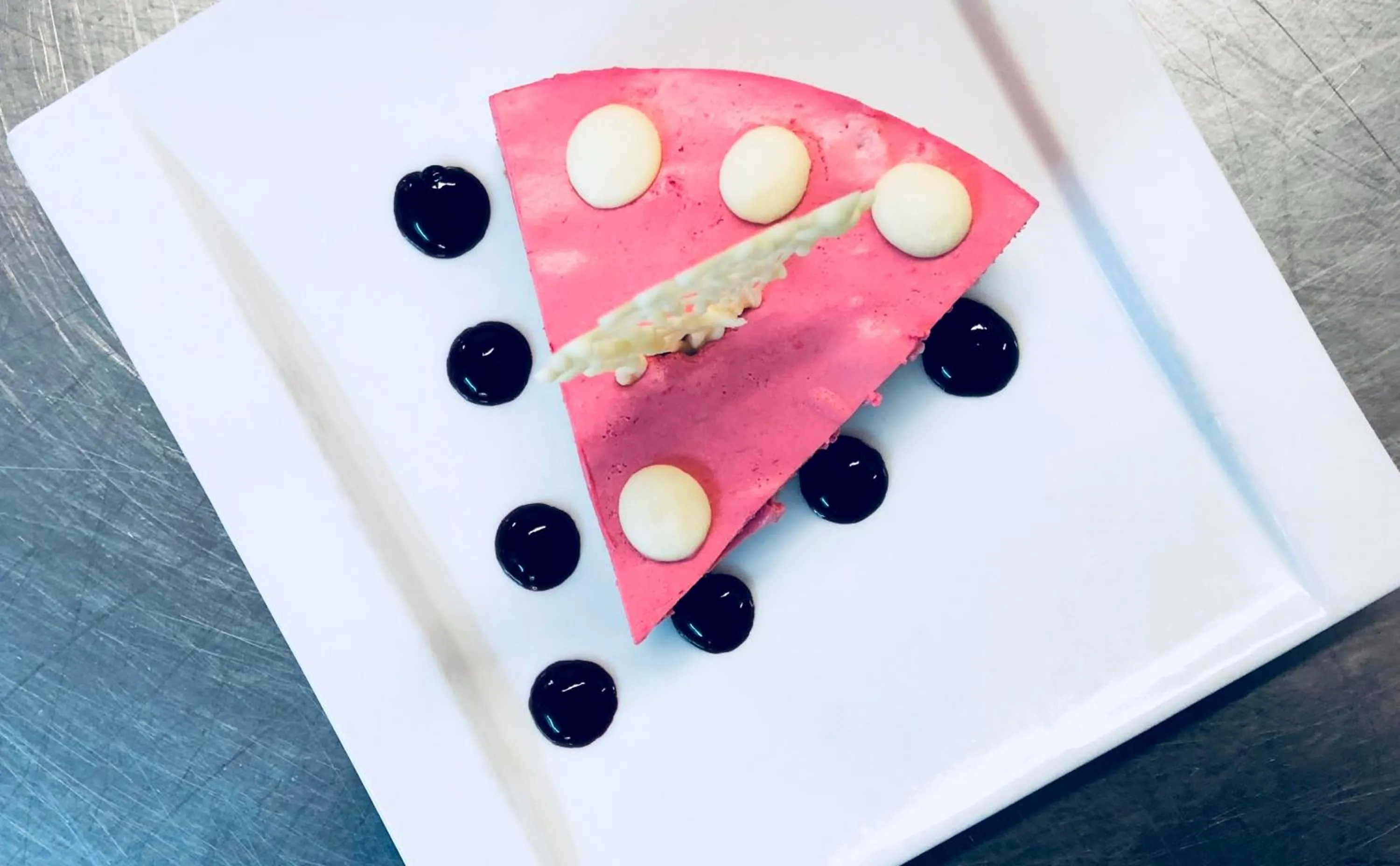 Food in Hôtel Inn Design - Restaurant L'Escale