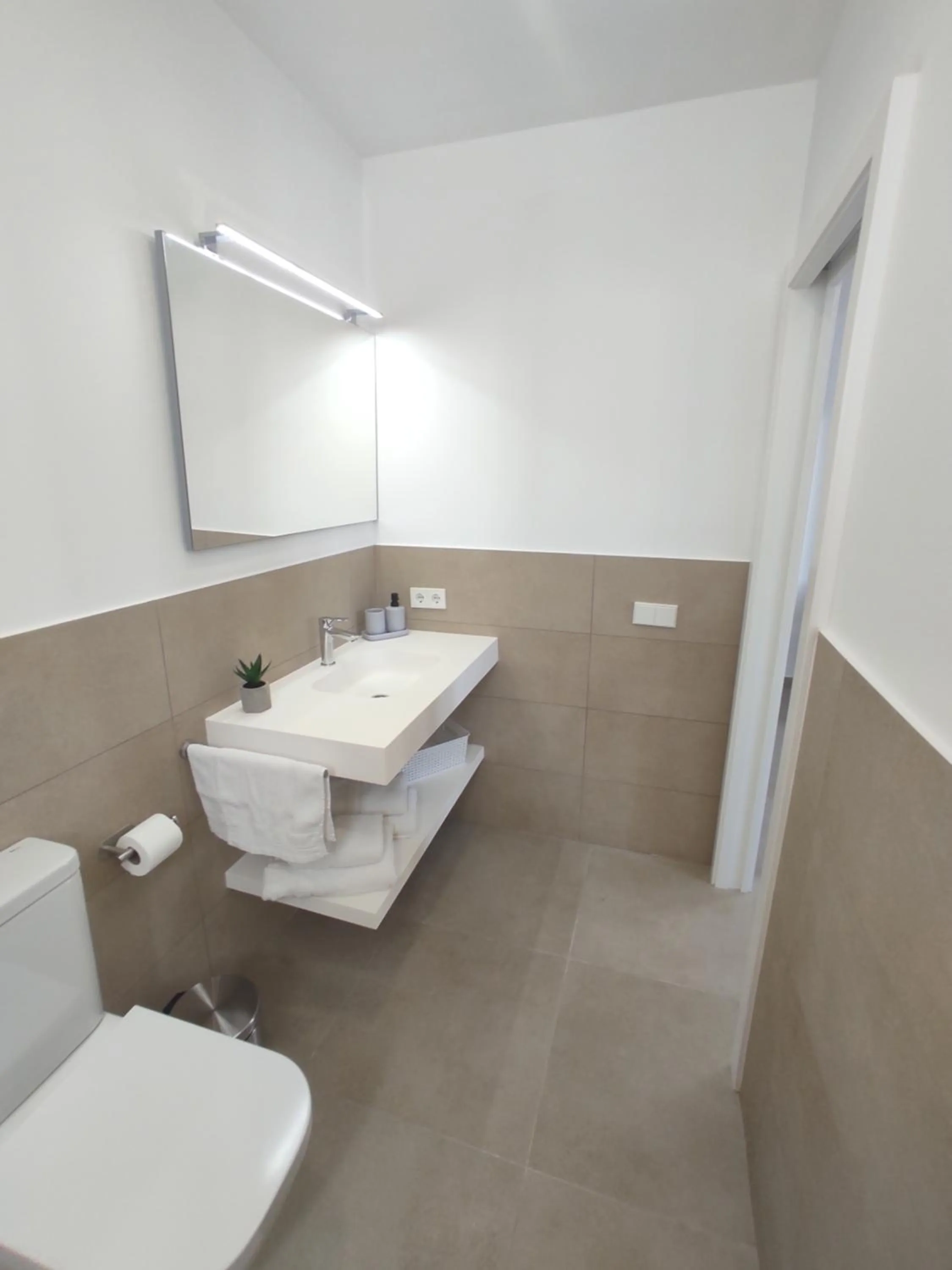 Bathroom in Hotel Amano Maison Carrée