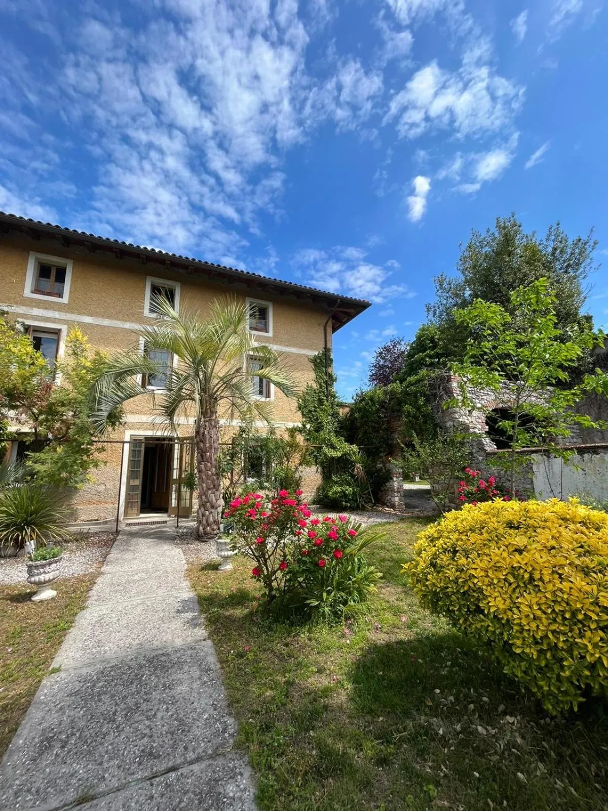 Property building in Rovere dalla riva
