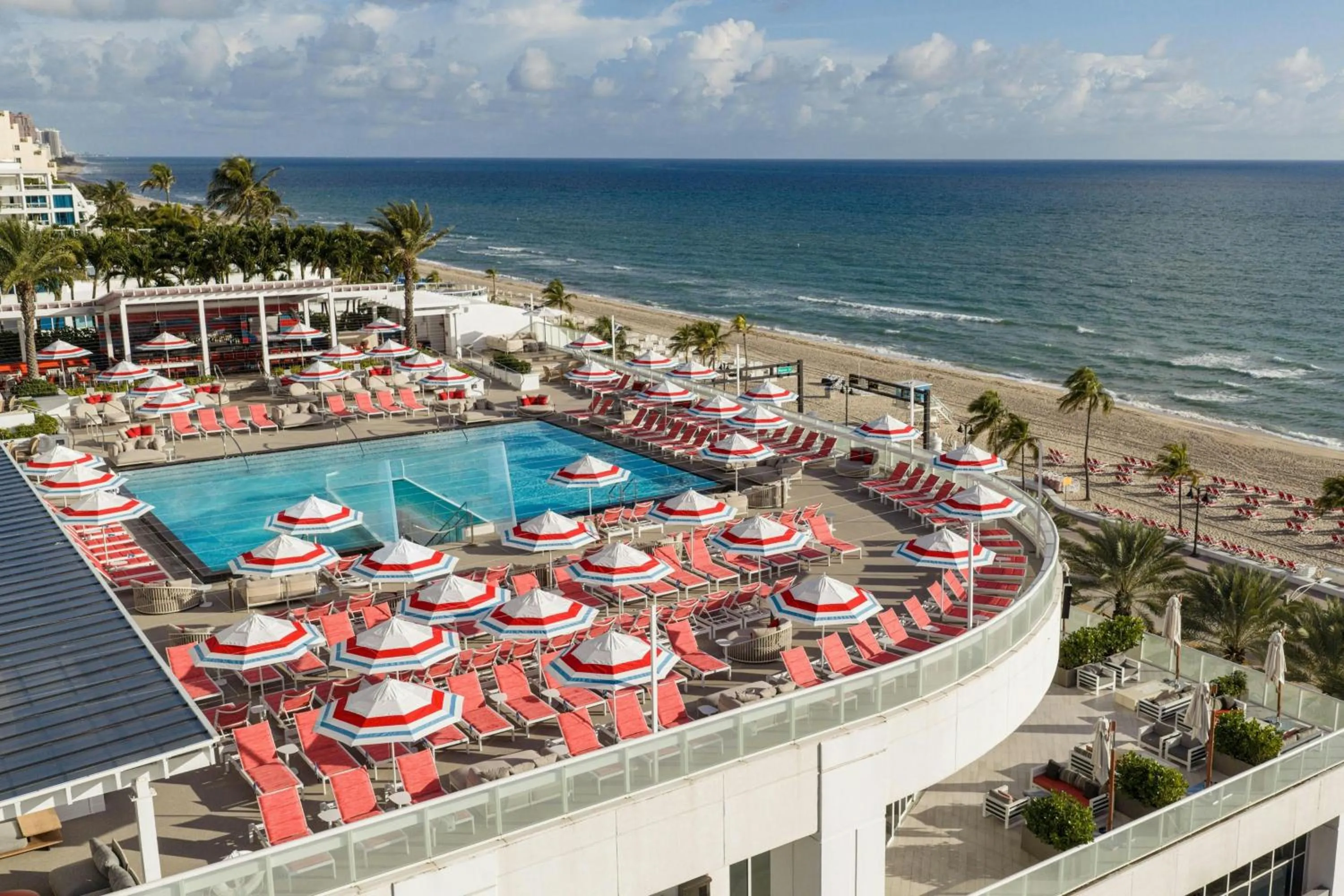 Swimming pool in W Fort Lauderdale