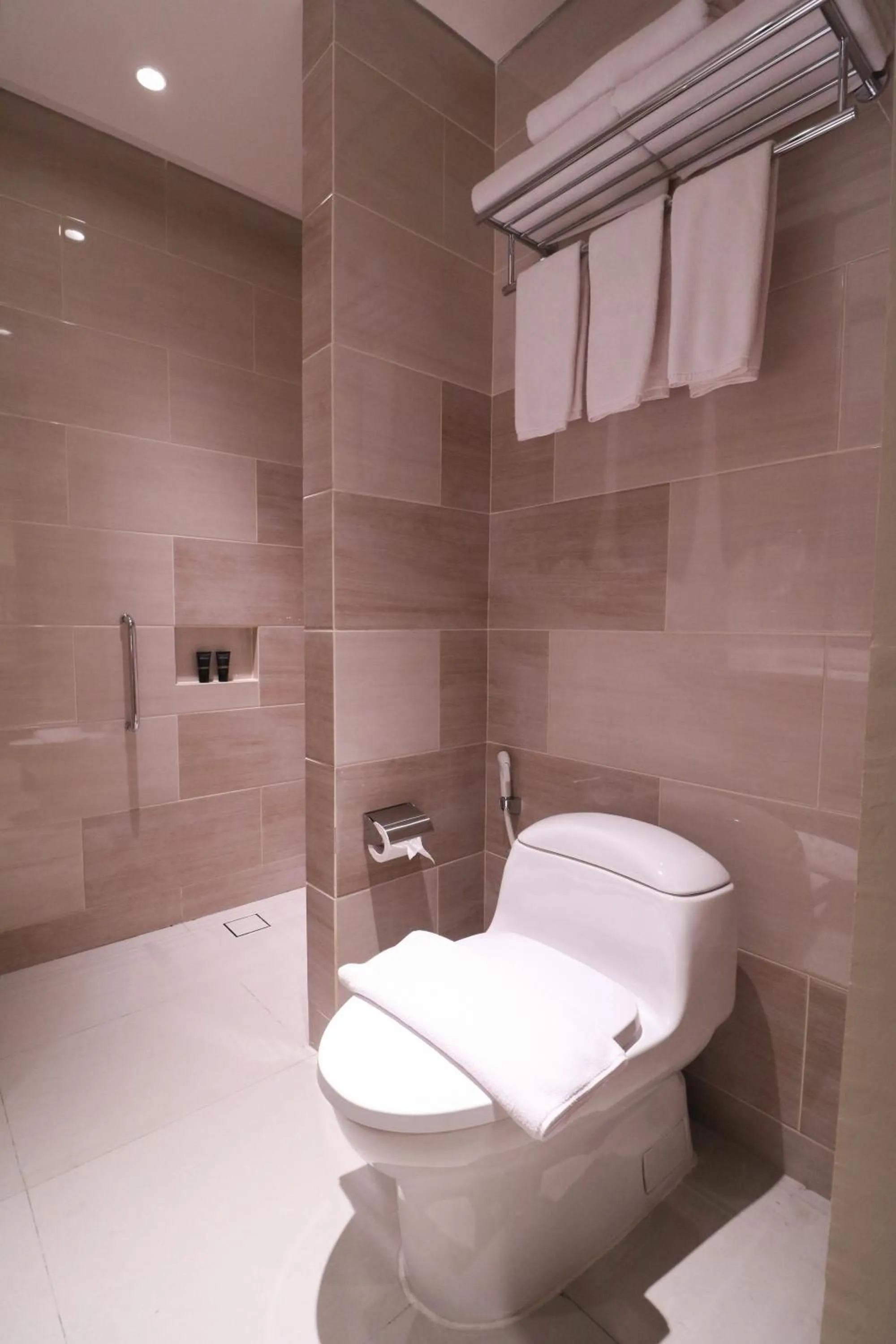 Bathroom in Prime Park Hotel & Convention Lombok