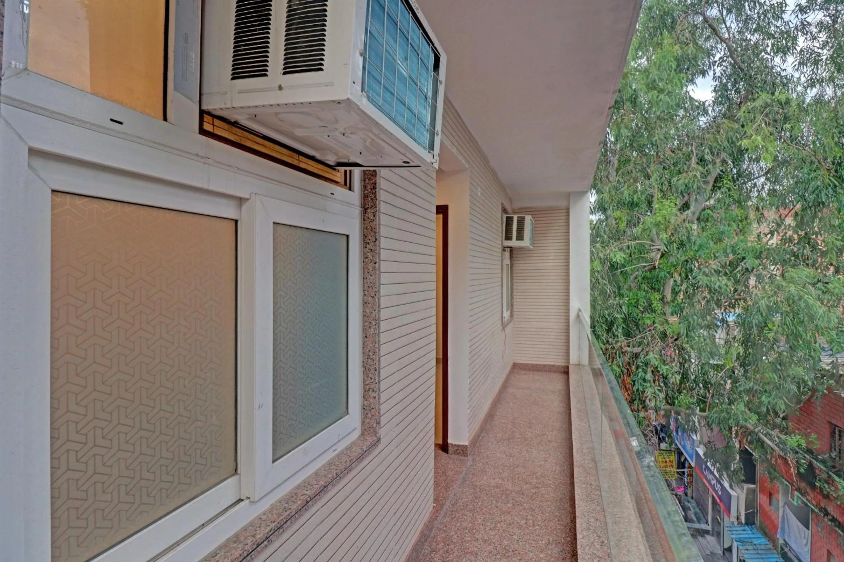 Bedroom in Collection O Spot Light Near Tughlakabad Station Metro Station