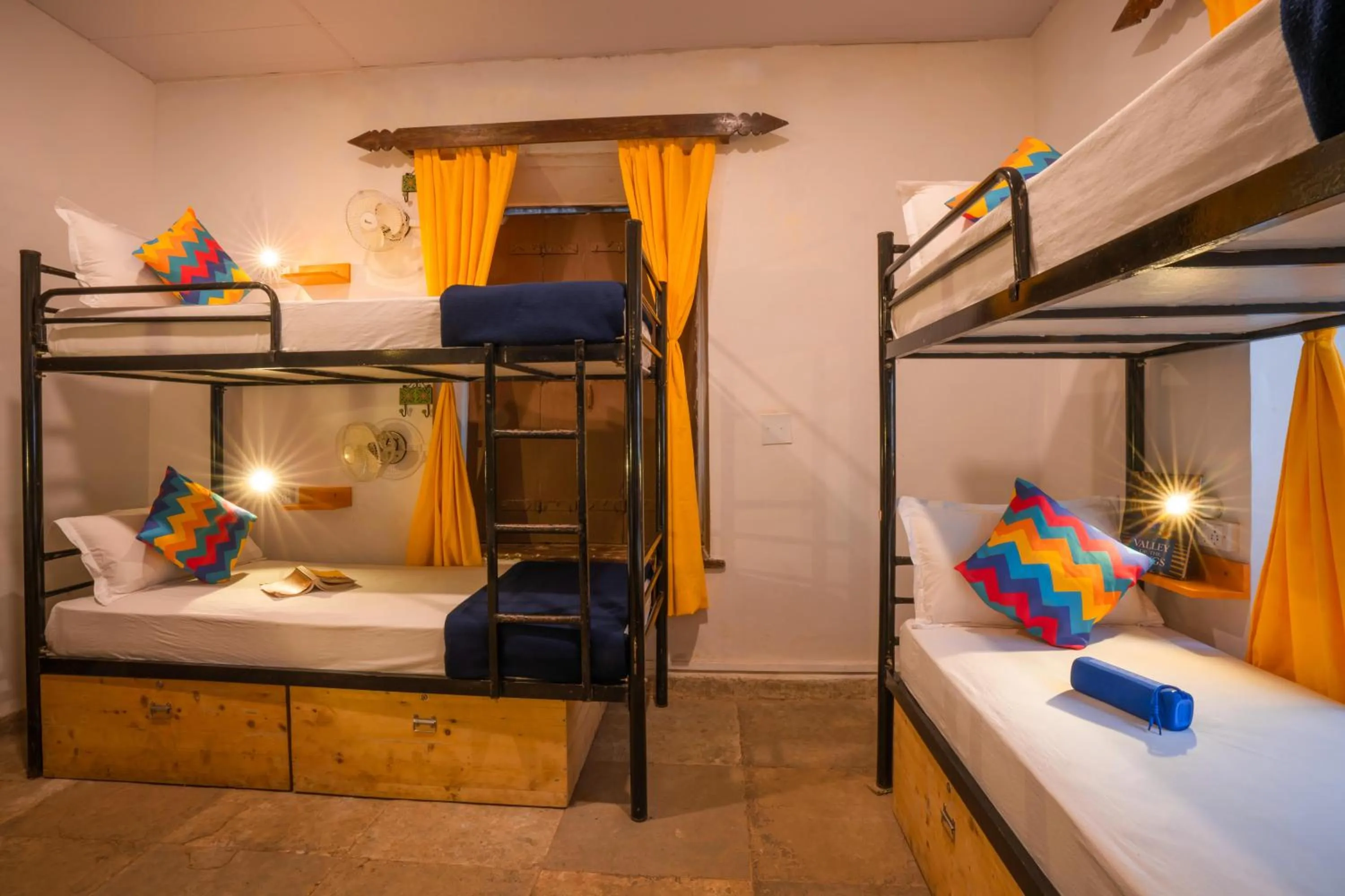 Bedroom, Bed in goSTOPS Lite Goa, Calangute