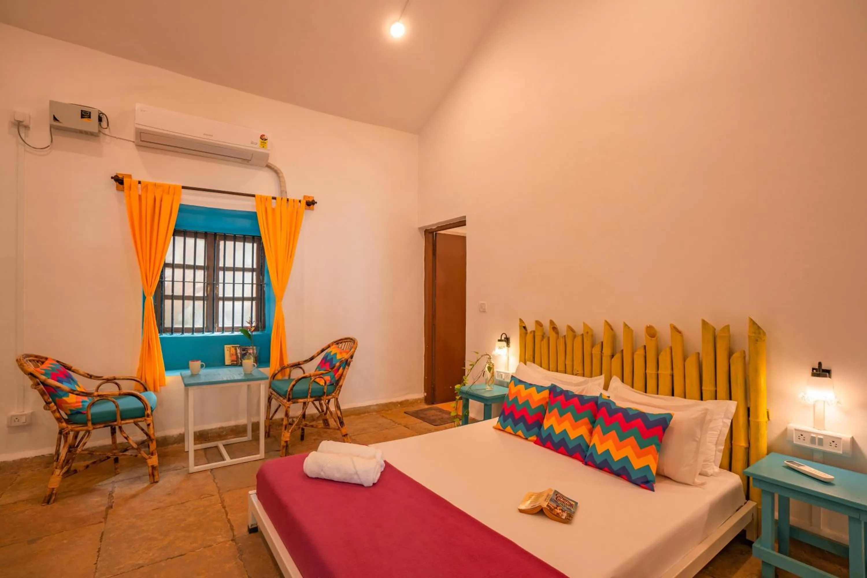 Bed in goSTOPS Lite Goa, Calangute