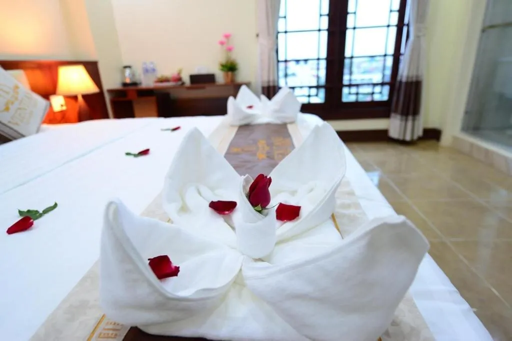 Bed in Vientiane Luxury Hotel