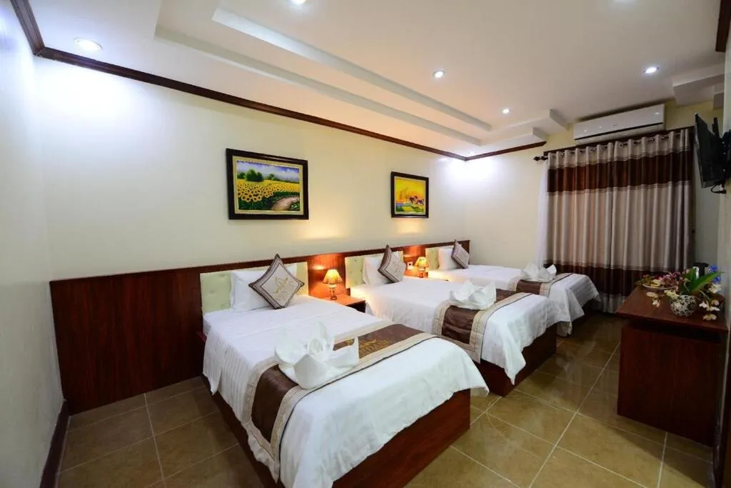 Bed in Vientiane Luxury Hotel
