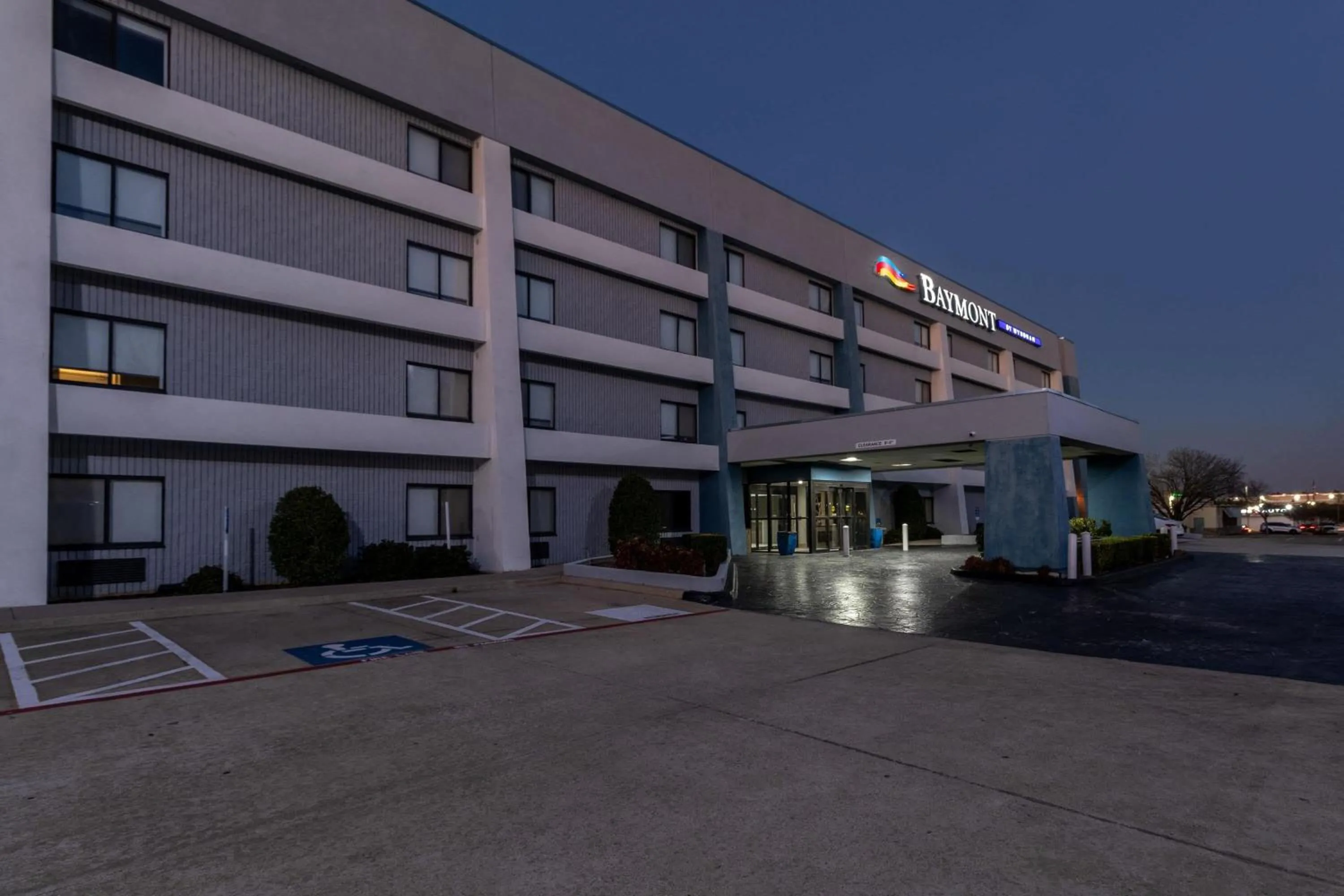 Property building in Baymont by Wyndham Arlington At Six Flags Dr