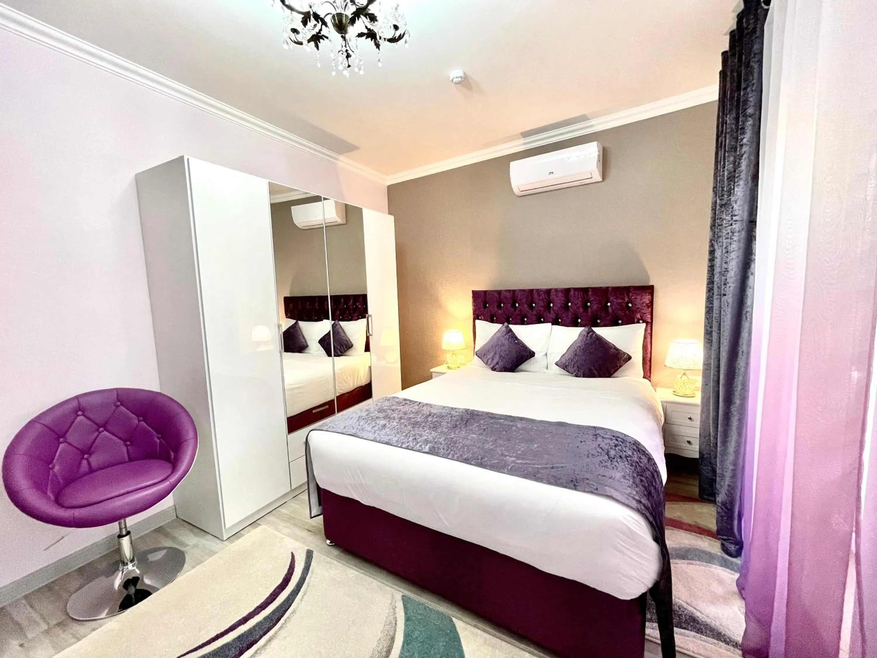 Bed in Premier City Apart Hotel Chisinau