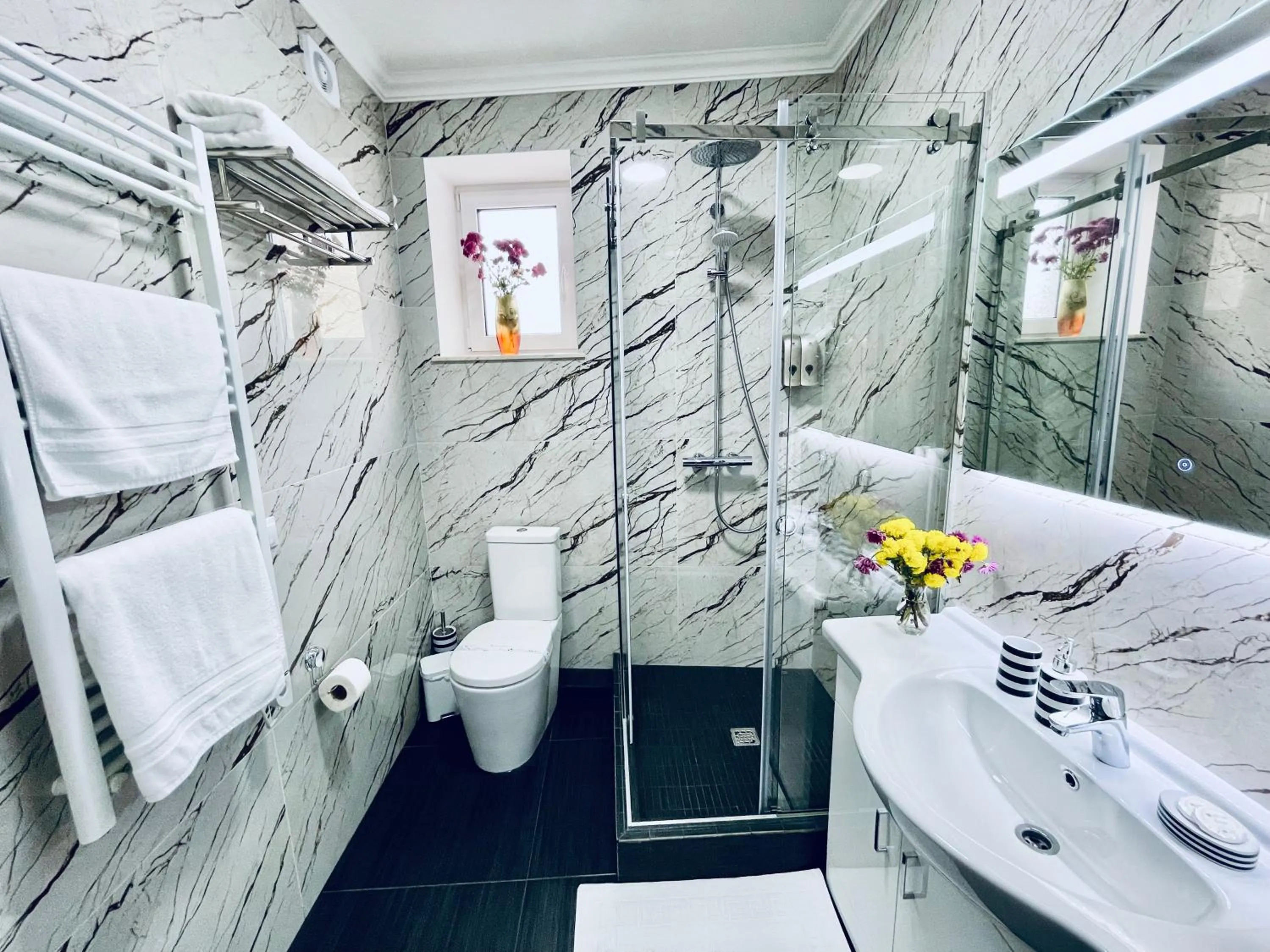 Bathroom in Premier City Apart Hotel Chisinau