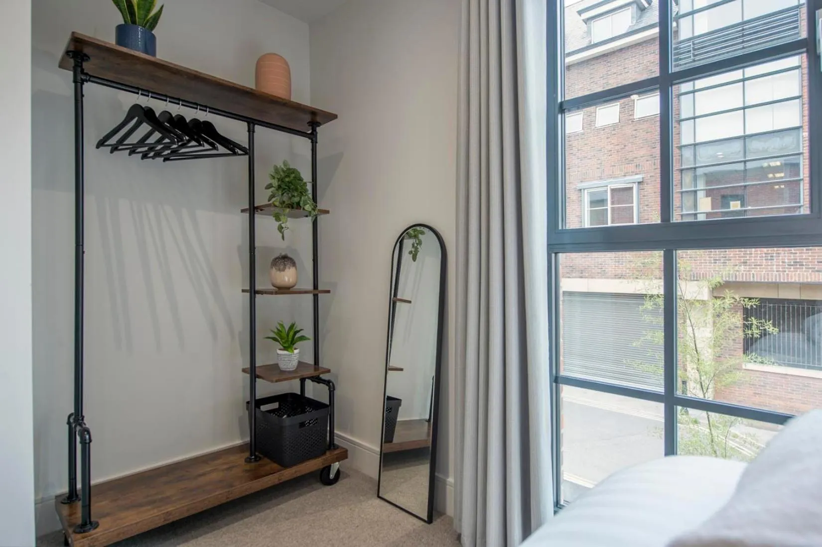 Bedroom, Bed in The Quadrant - The Botanical Suite