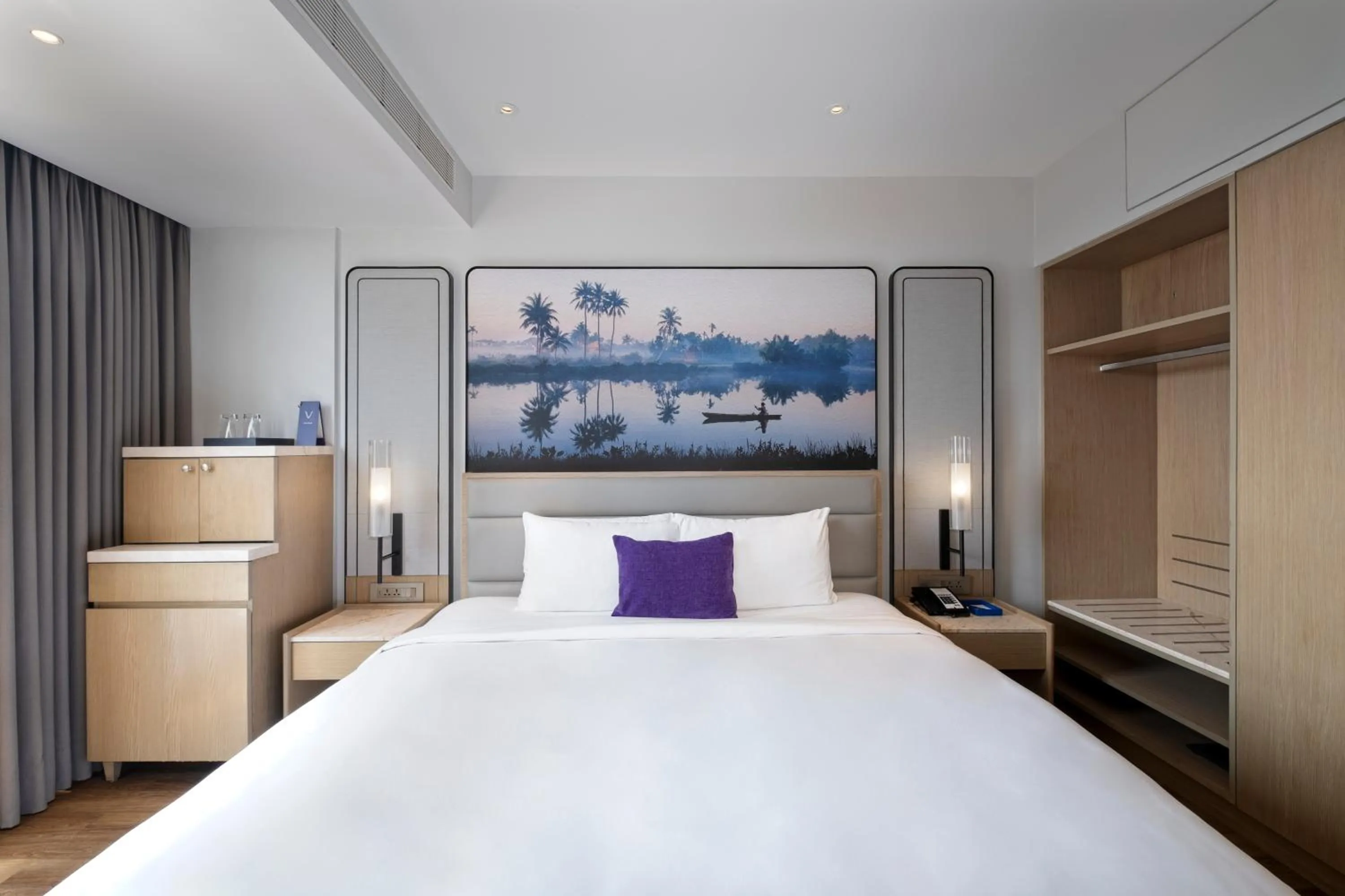 Bed in Vivanta Goa, Miramar