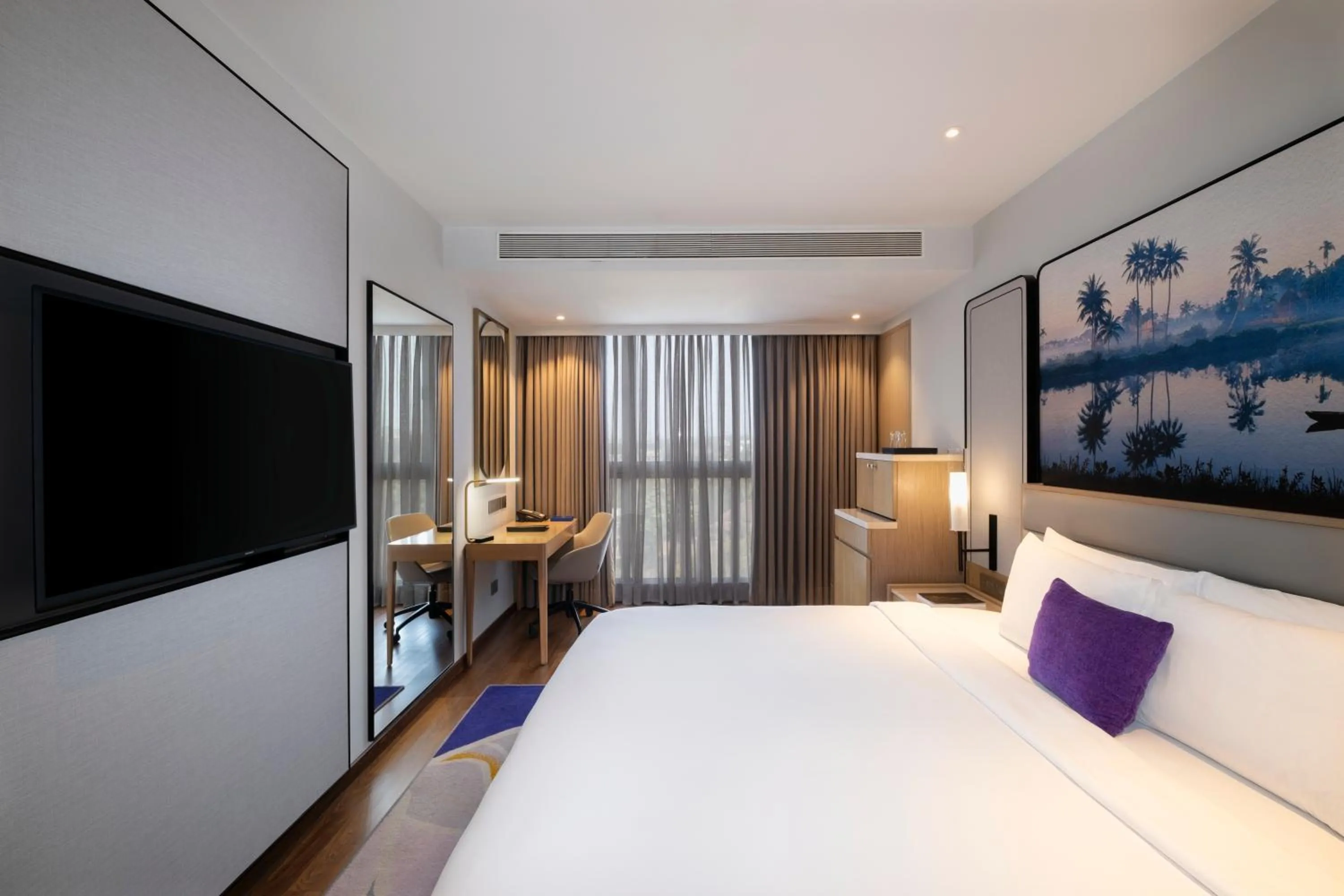 Bed in Vivanta Goa, Miramar