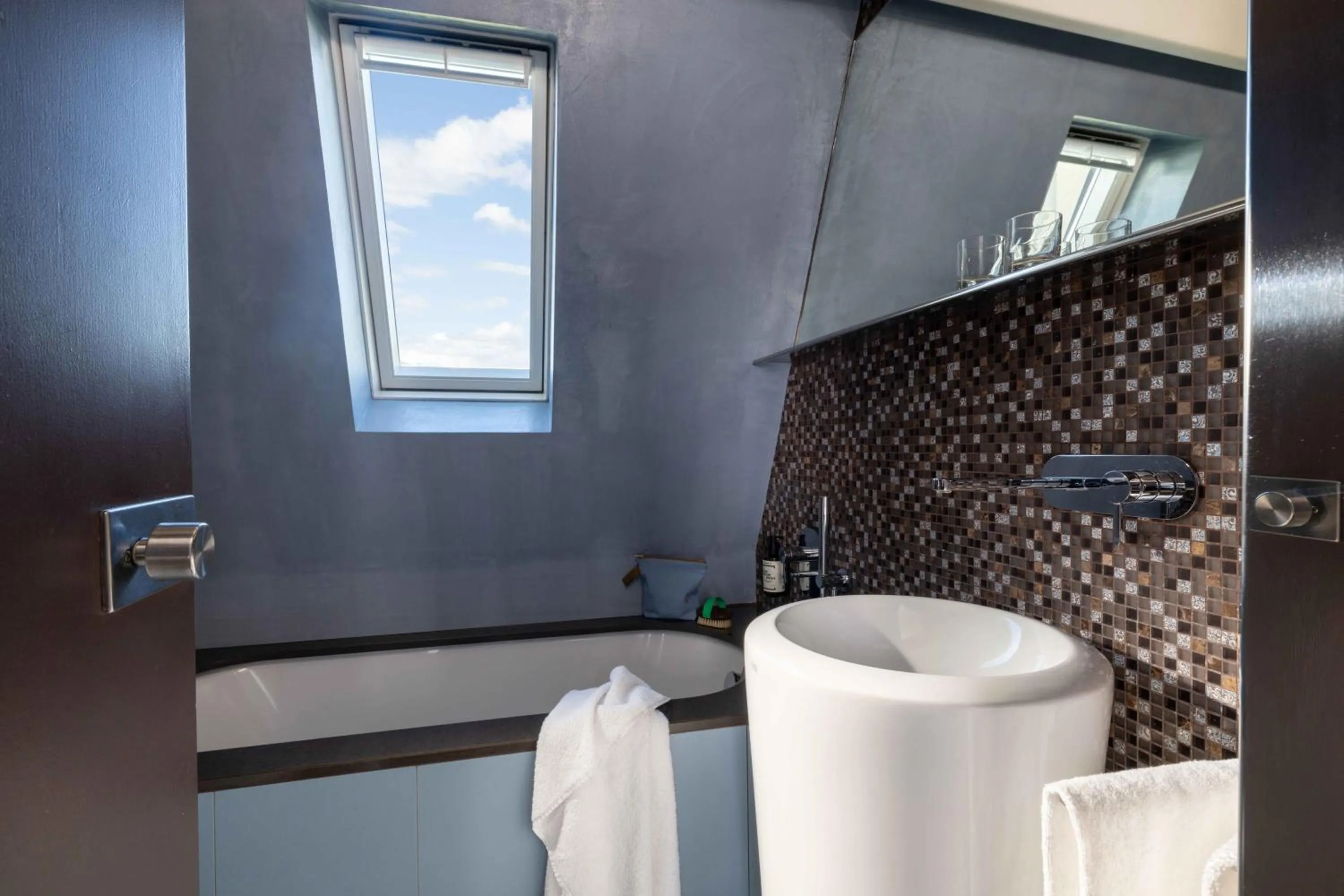 Bathroom in Hôtel Sophie Germain