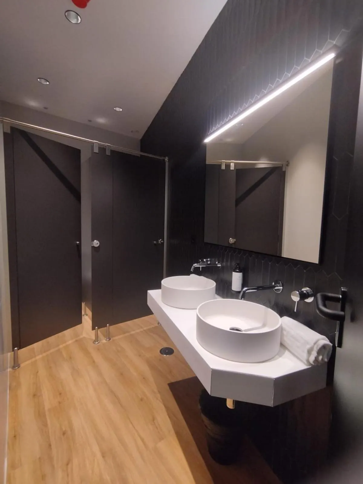 Toilet in Sweet Sevilla Hostel