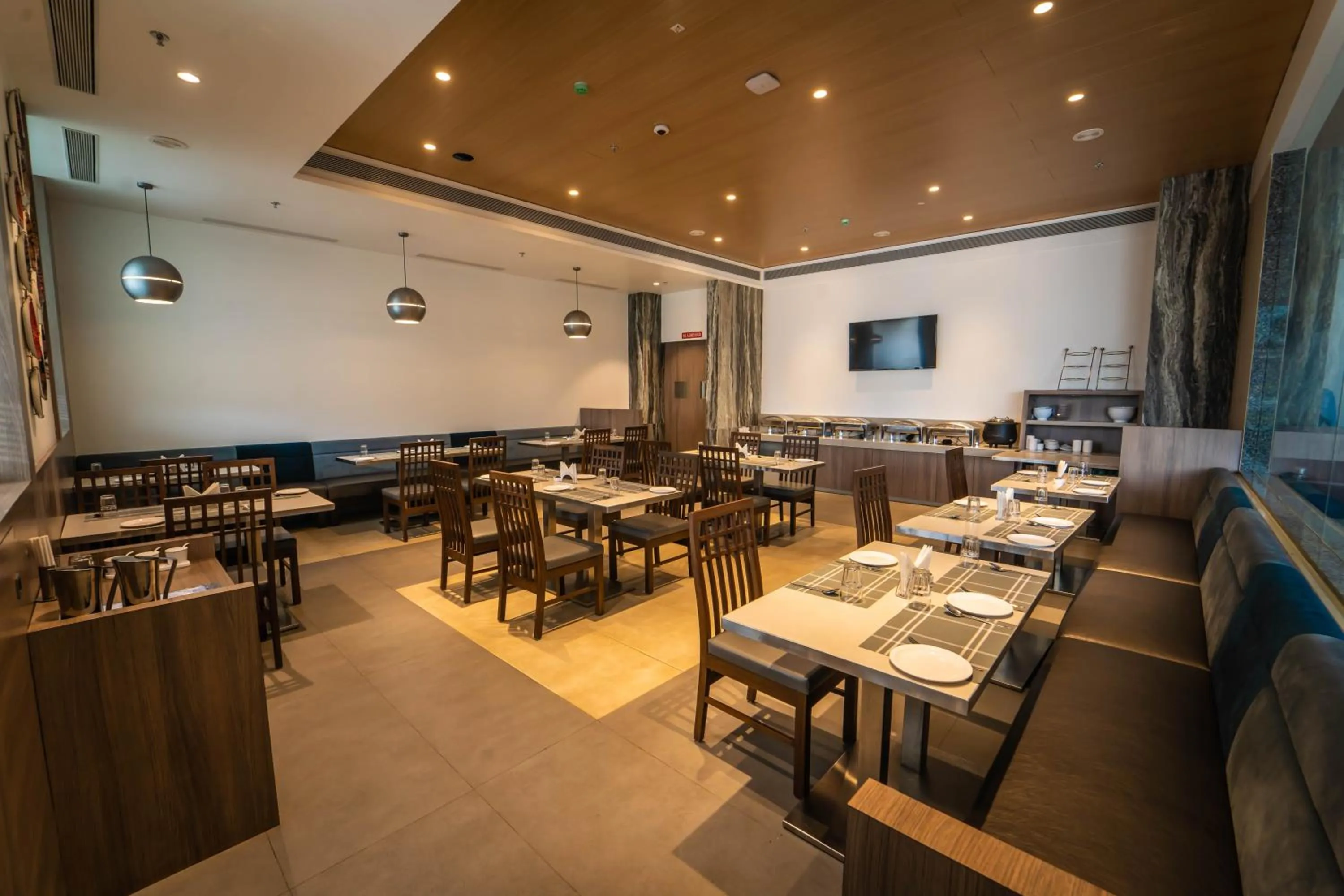 Restaurant/places to eat in Rakabi The Fern, Igatpuri