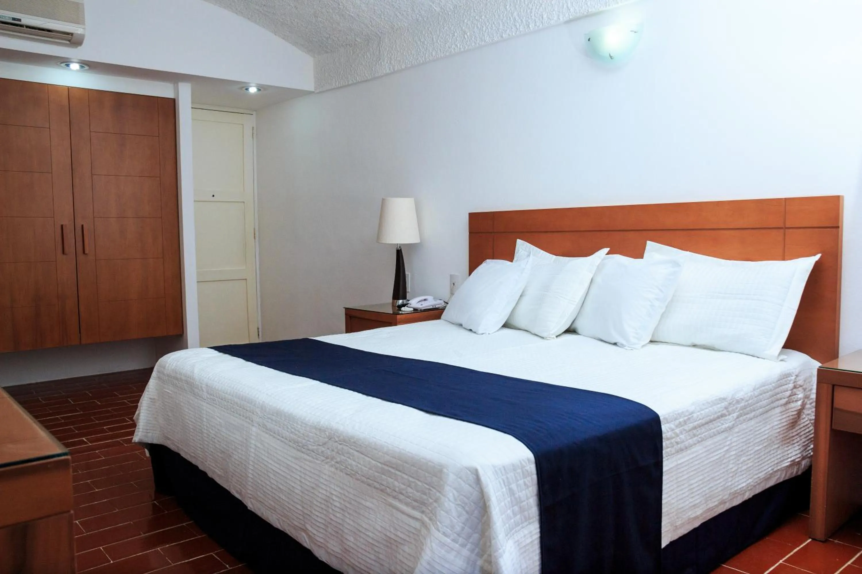 Bedroom, Bed in Hotel Calli