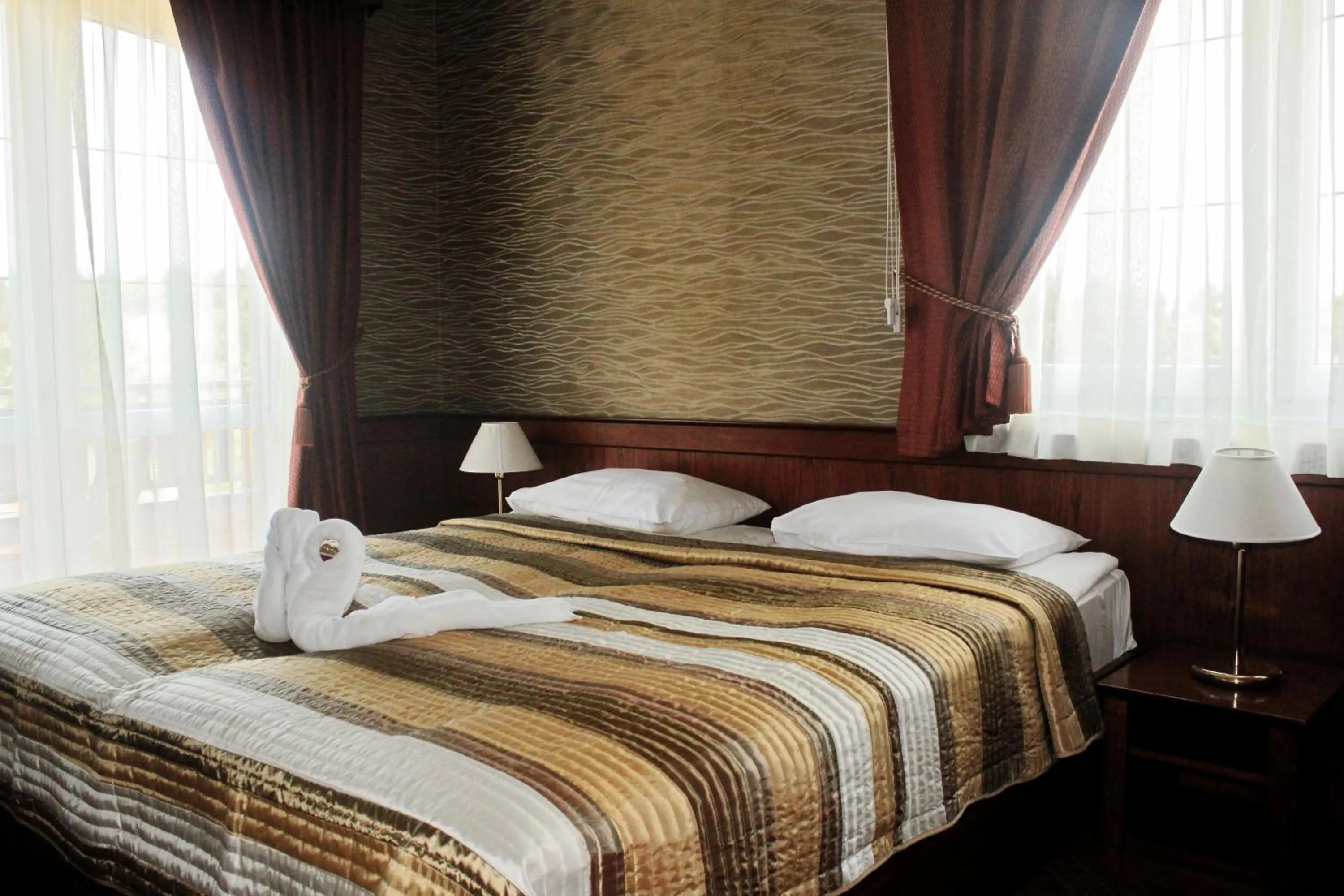 Bedroom, Bed in Hotel Ködmön