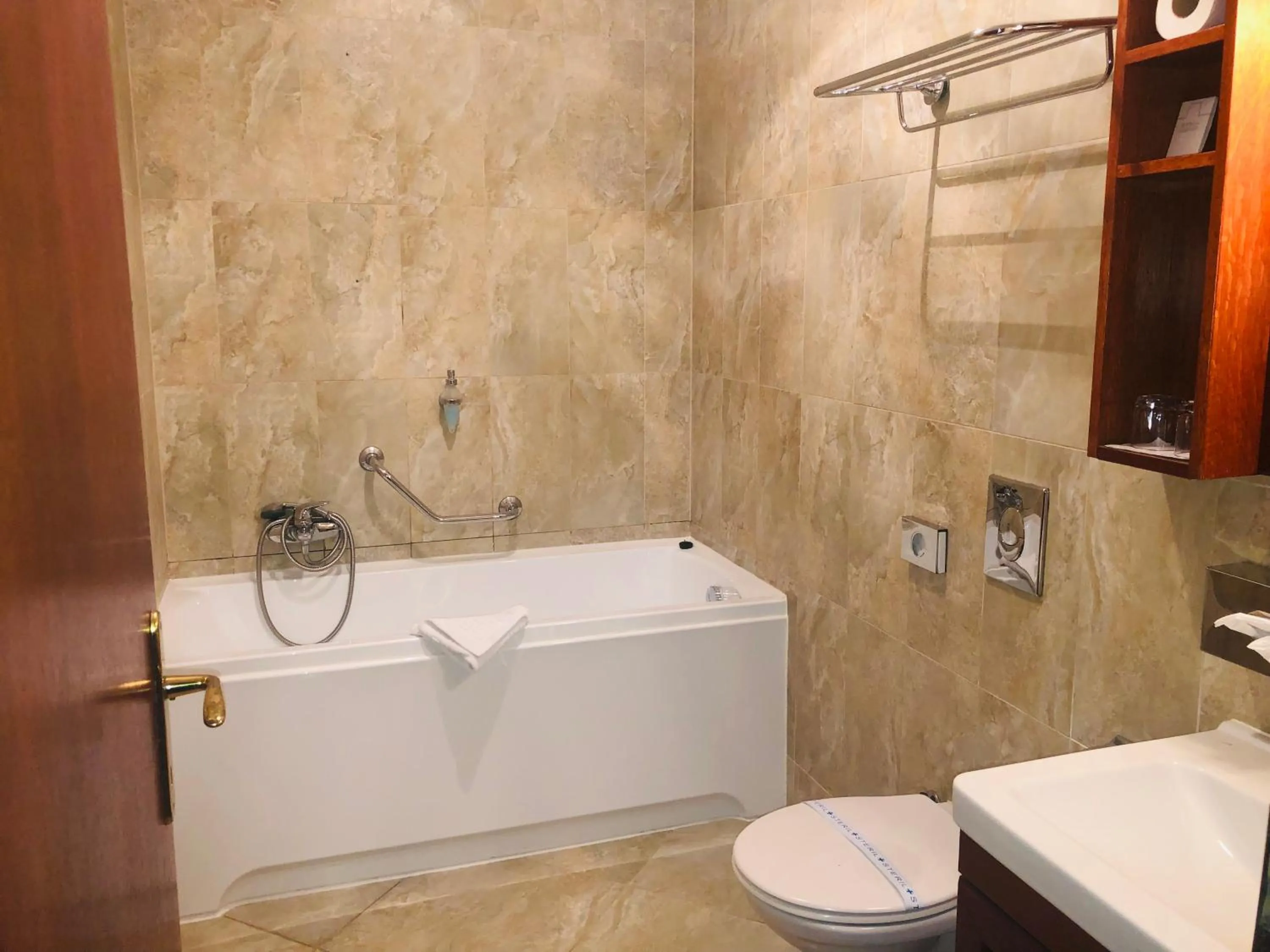 Bathroom in Hotel Ködmön