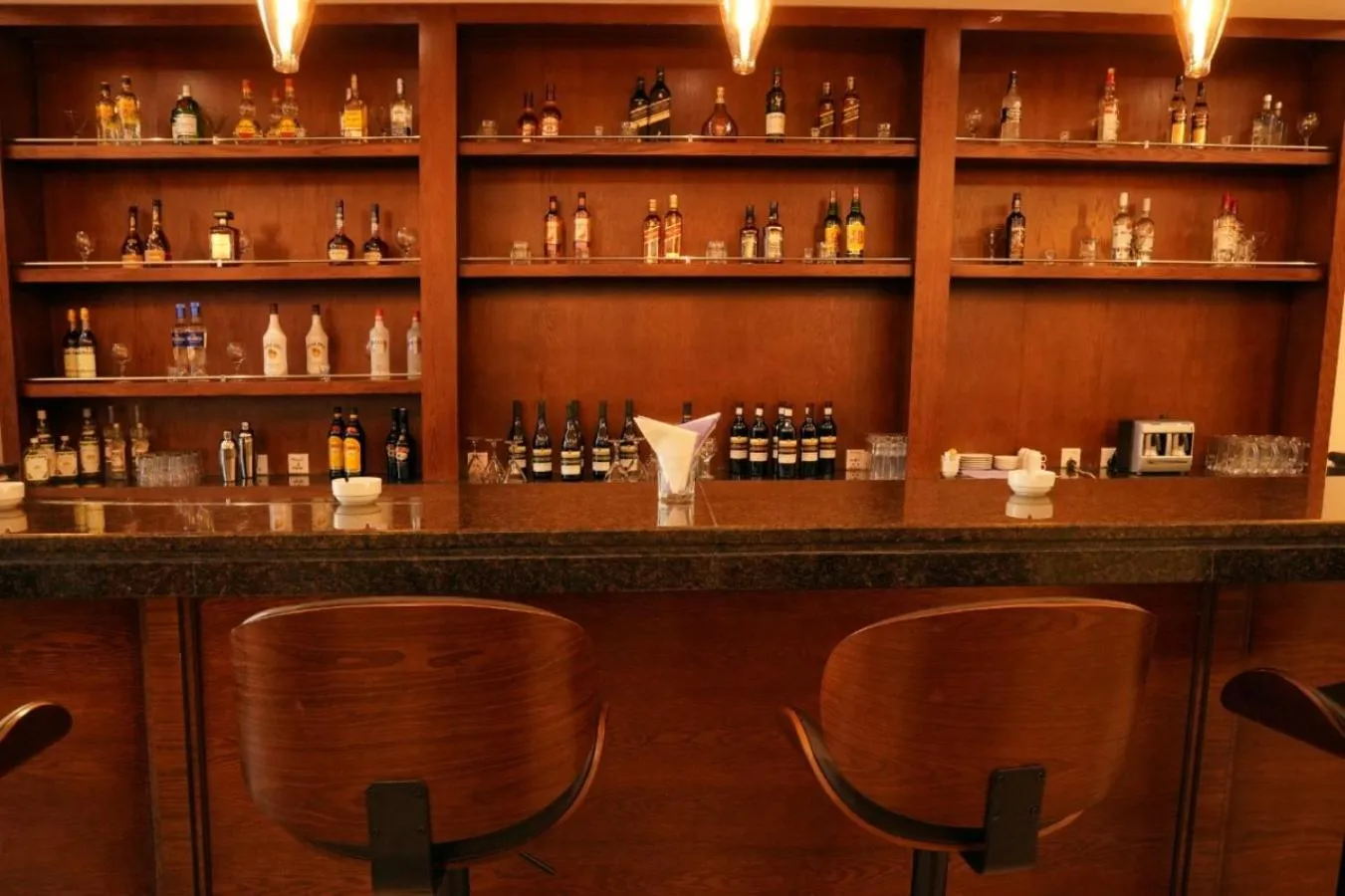 Restaurant/places to eat in Baity Boutique Hotel