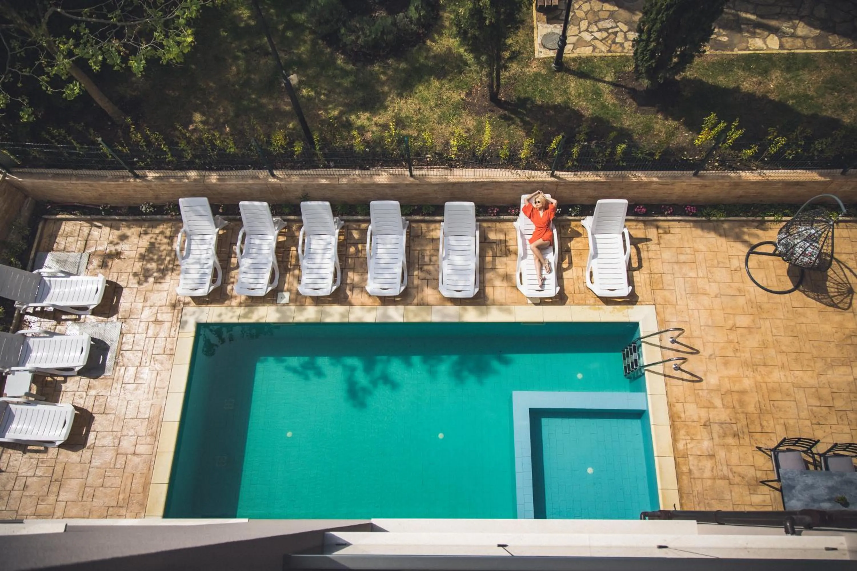 Swimming pool in Hotel Zonya