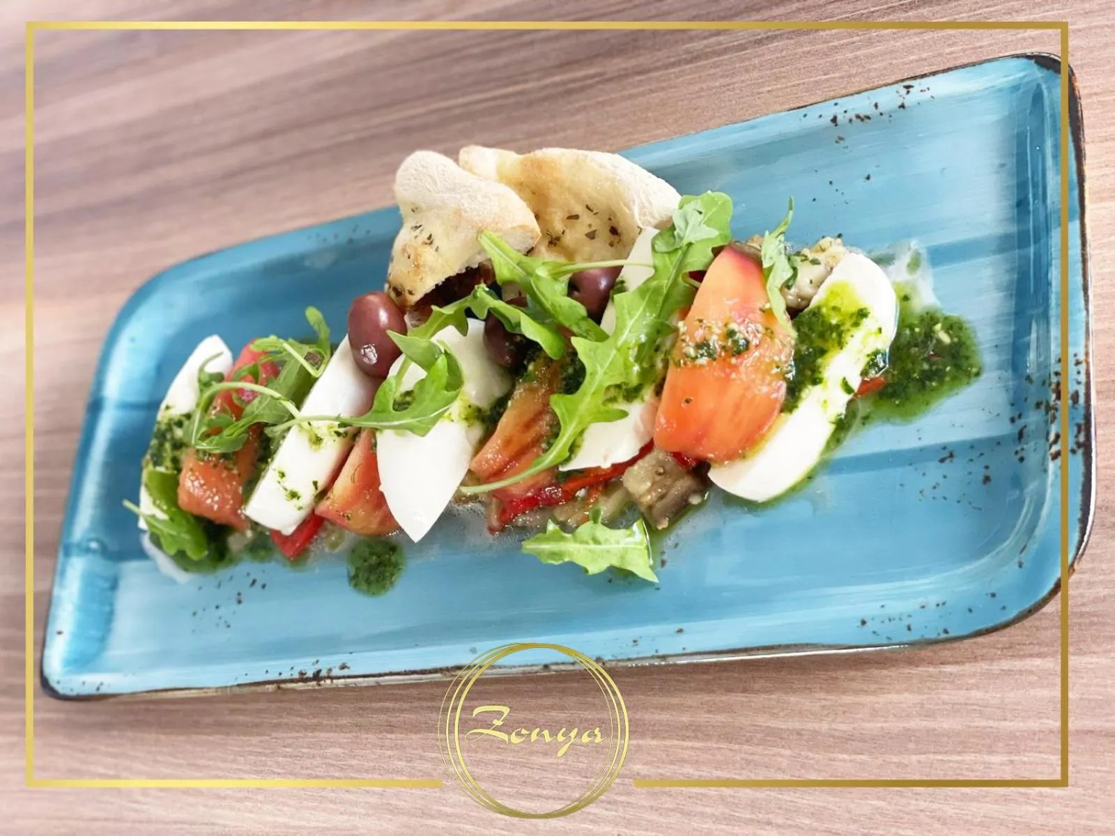 Restaurant/places to eat in Hotel Zonya