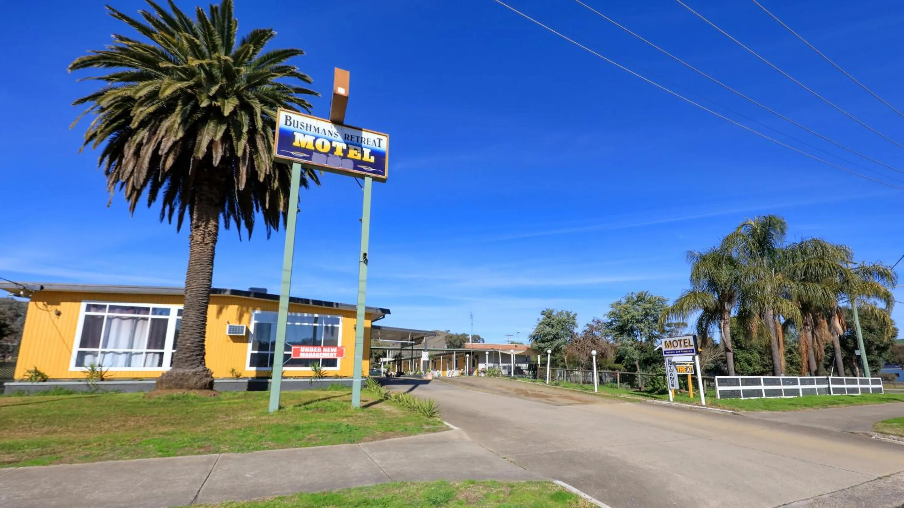 Bushmans Motor Inn