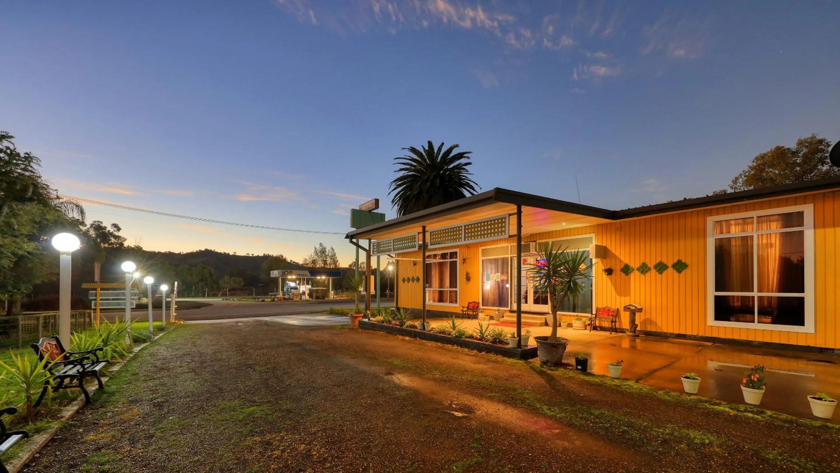 Property building in Bushmans Motor Inn