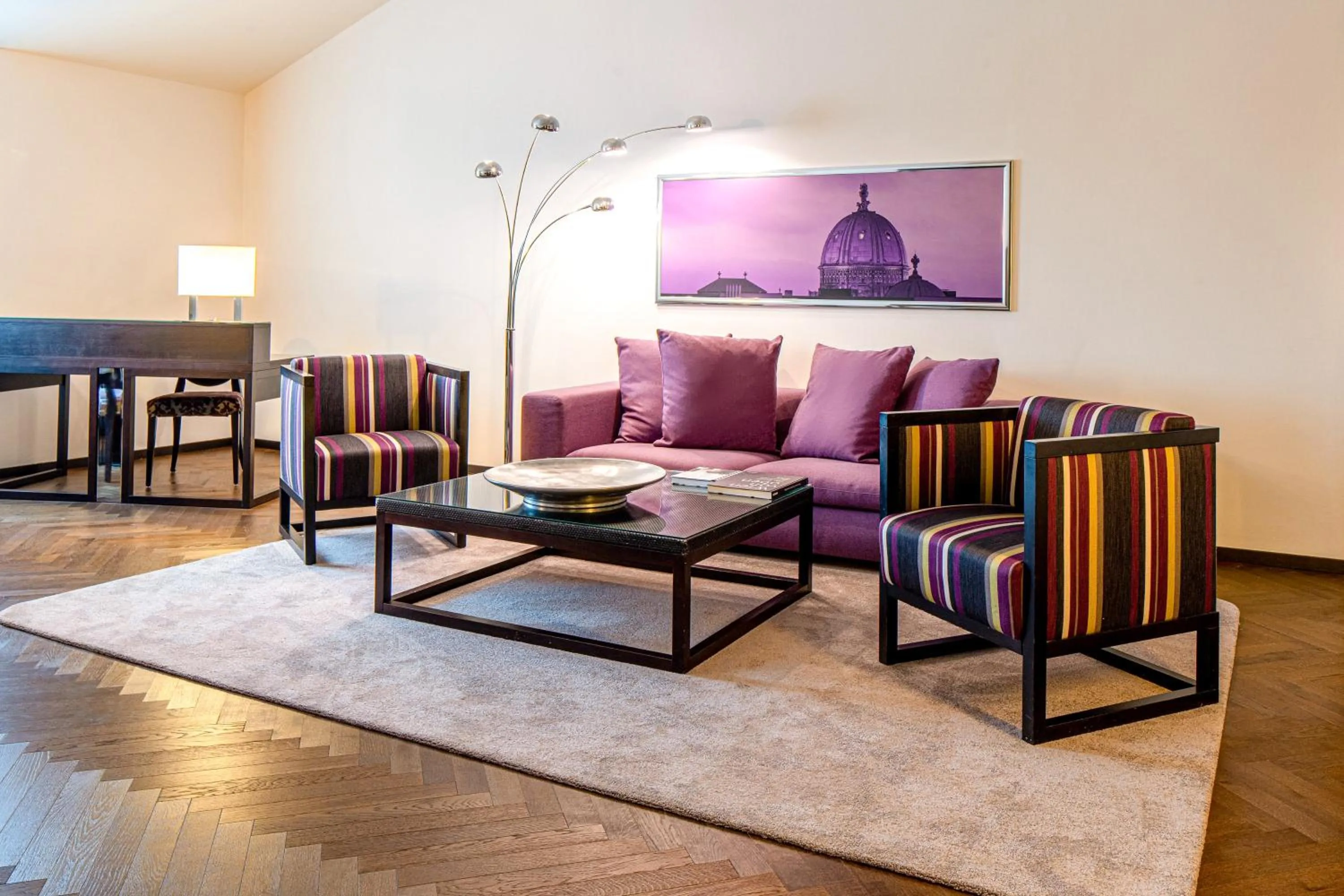 Living room in Steigenberger Hotel Herrenhof