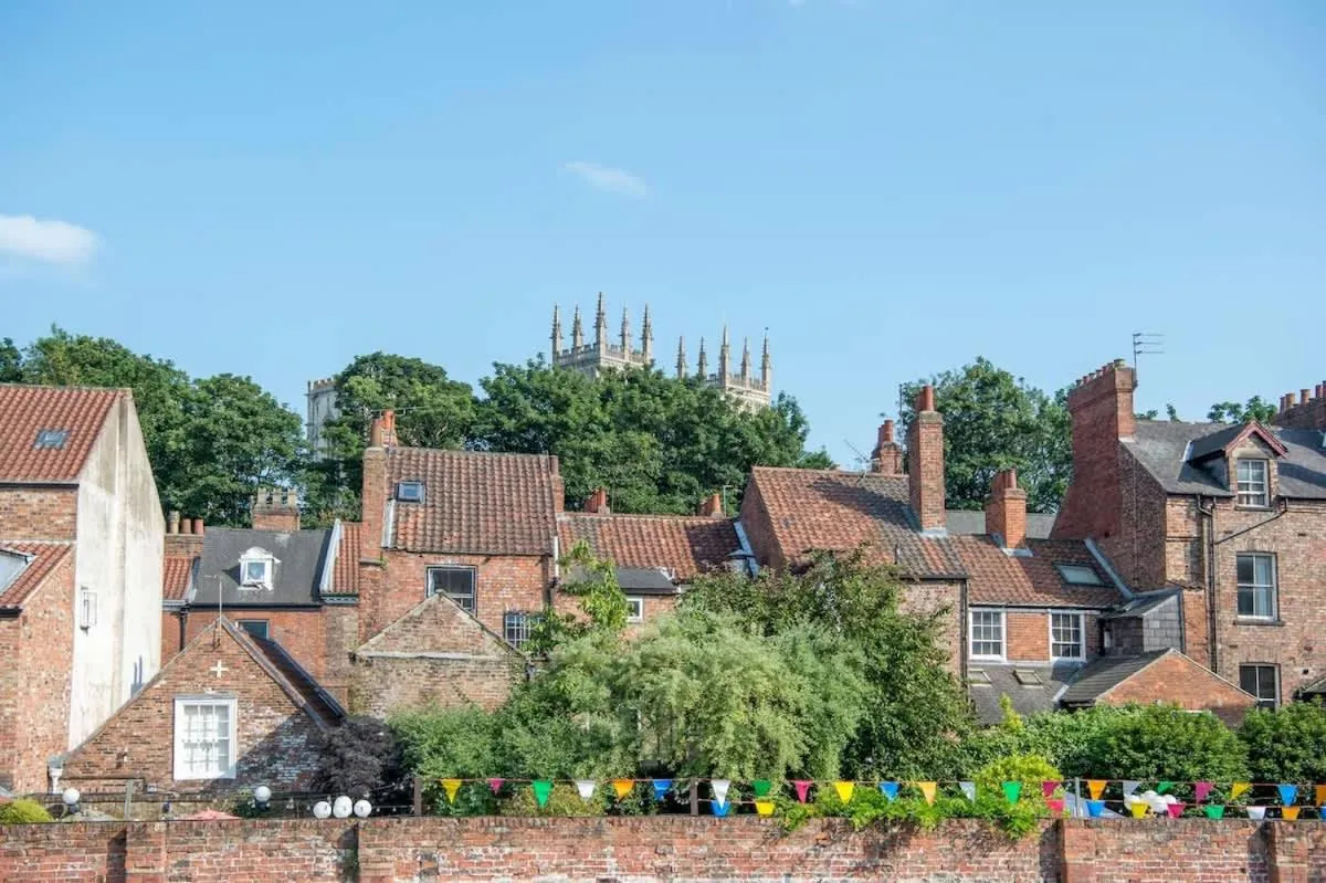 The Quadrant - The Palm Suite