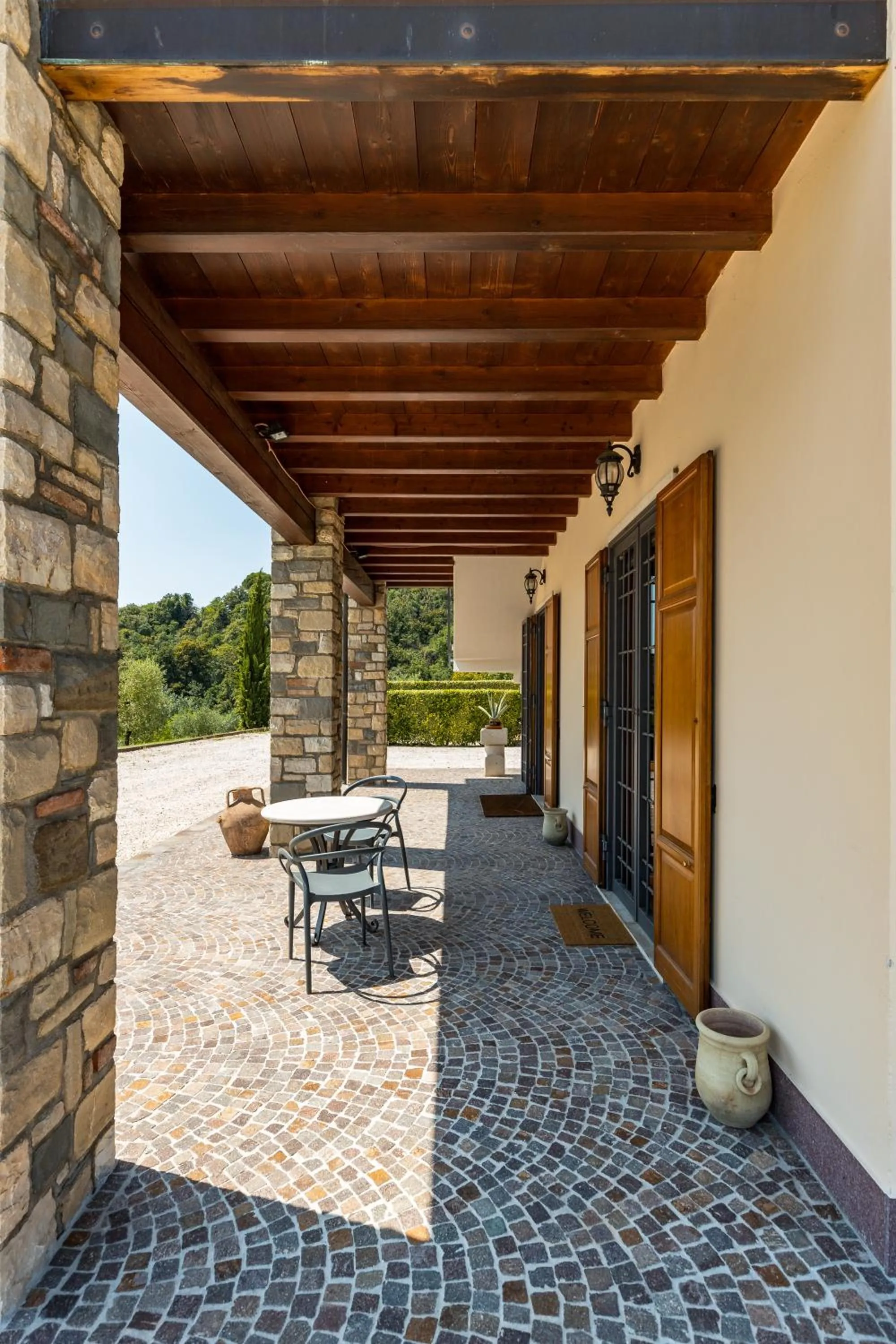 Patio in Il Casale Lonato - by Host4U