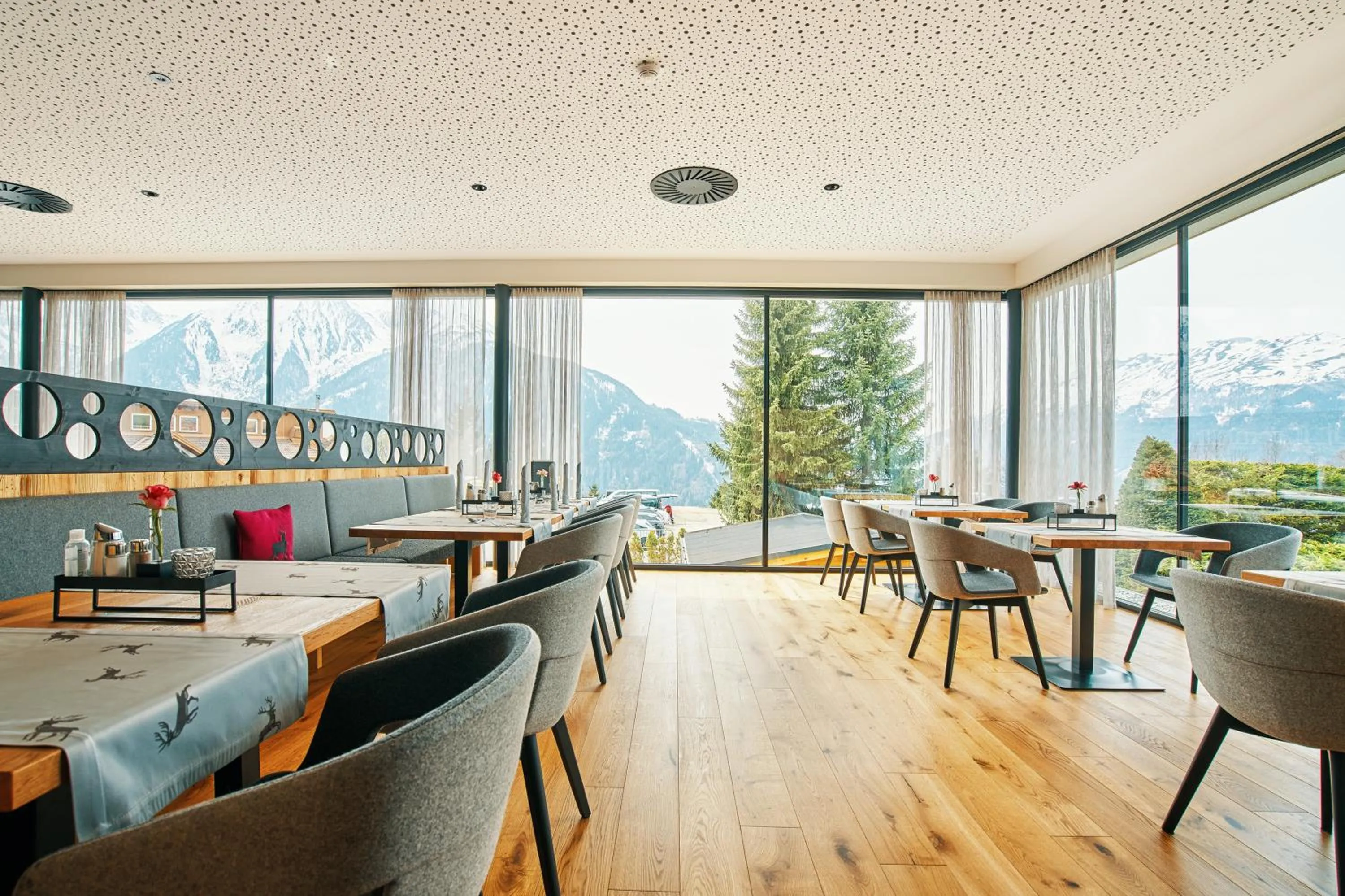 Restaurant/places to eat in Hotel Venetblick