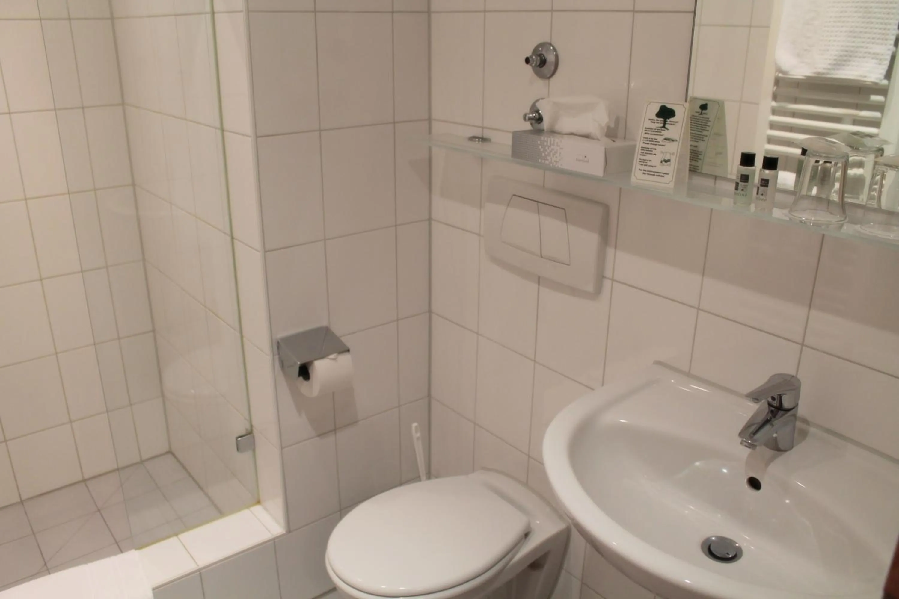 Bathroom in Steichele Hotel & Weinrestaurant