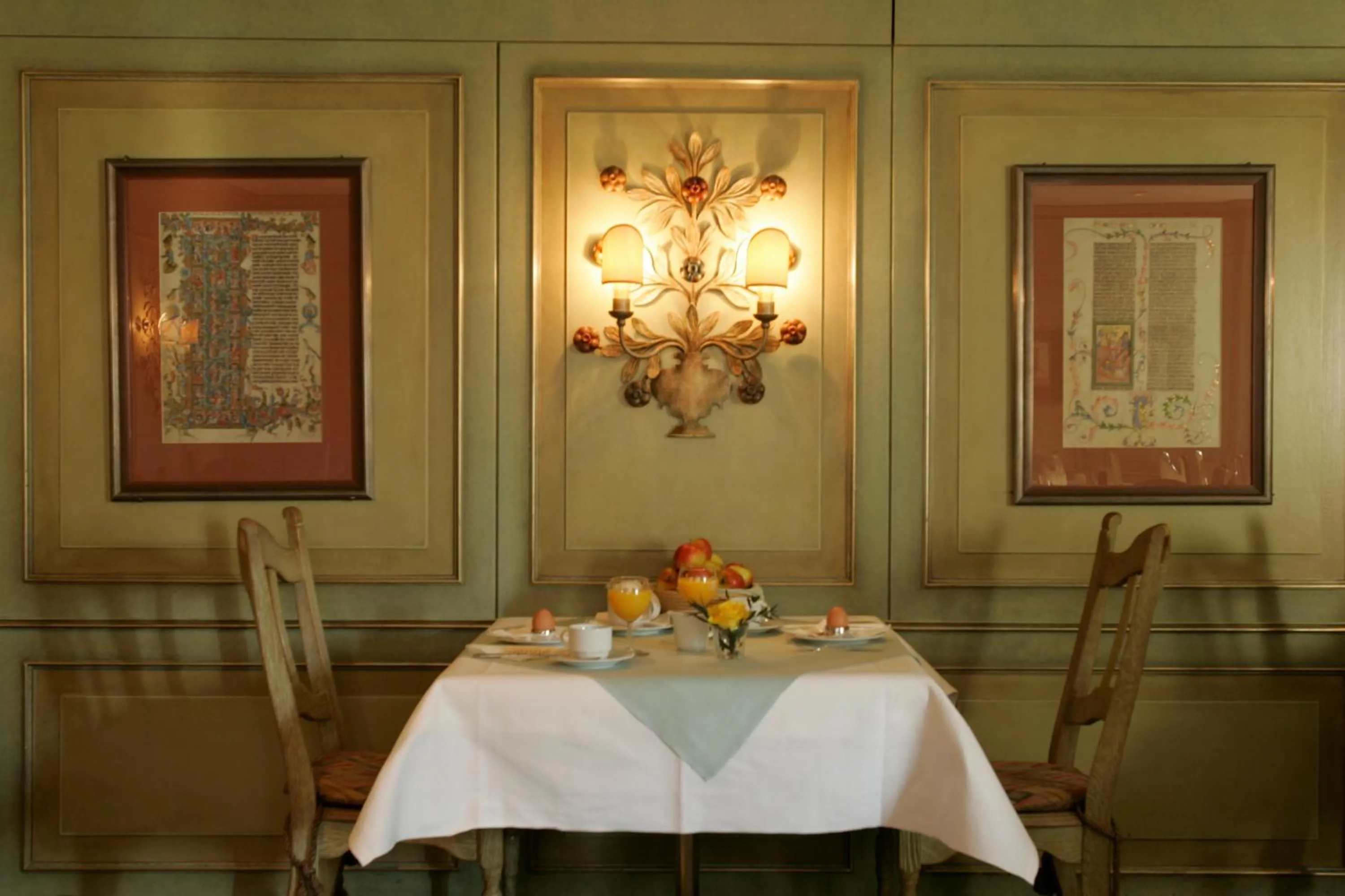 Restaurant/places to eat in Steichele Hotel & Weinrestaurant