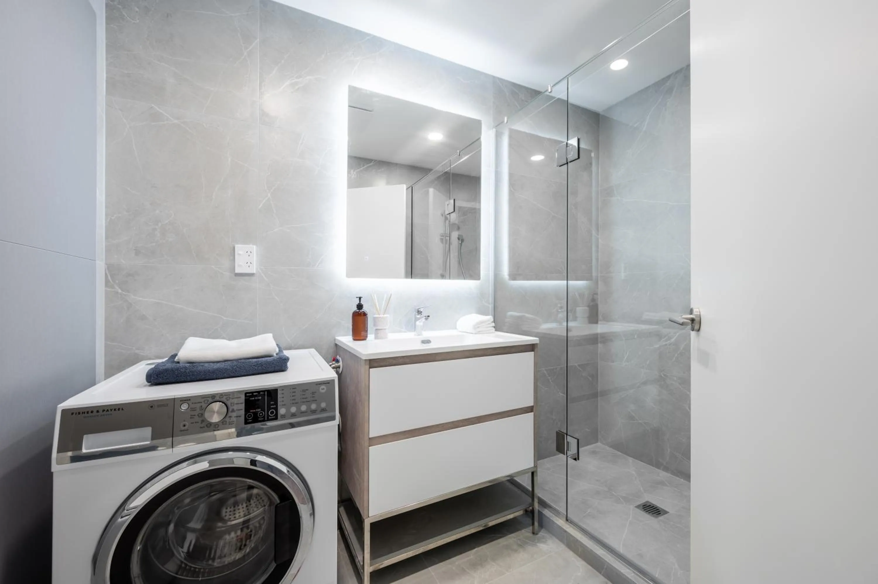 Shower in Sunrise Garden Suites