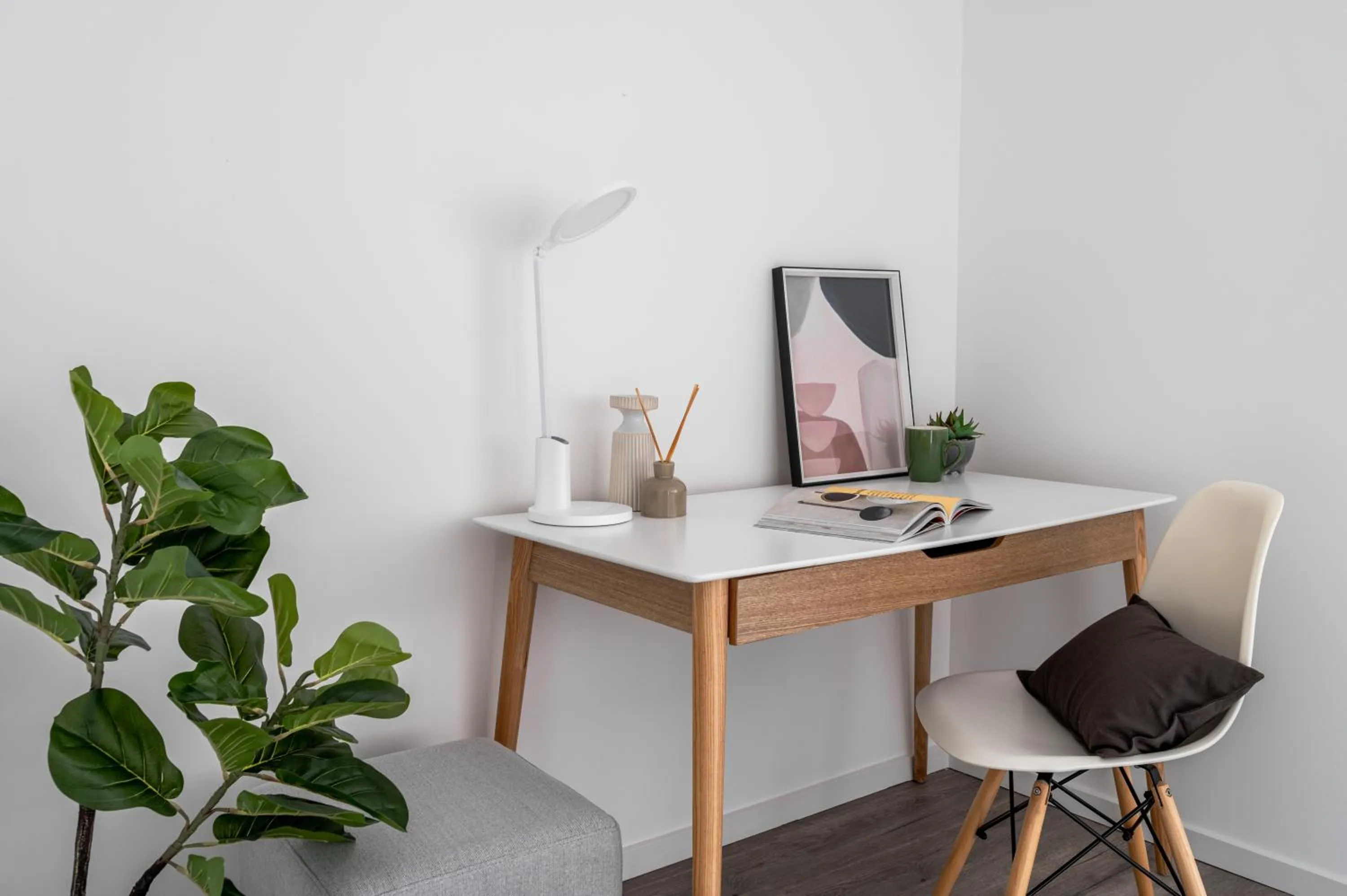 hair dresser in Sunrise Garden Suites