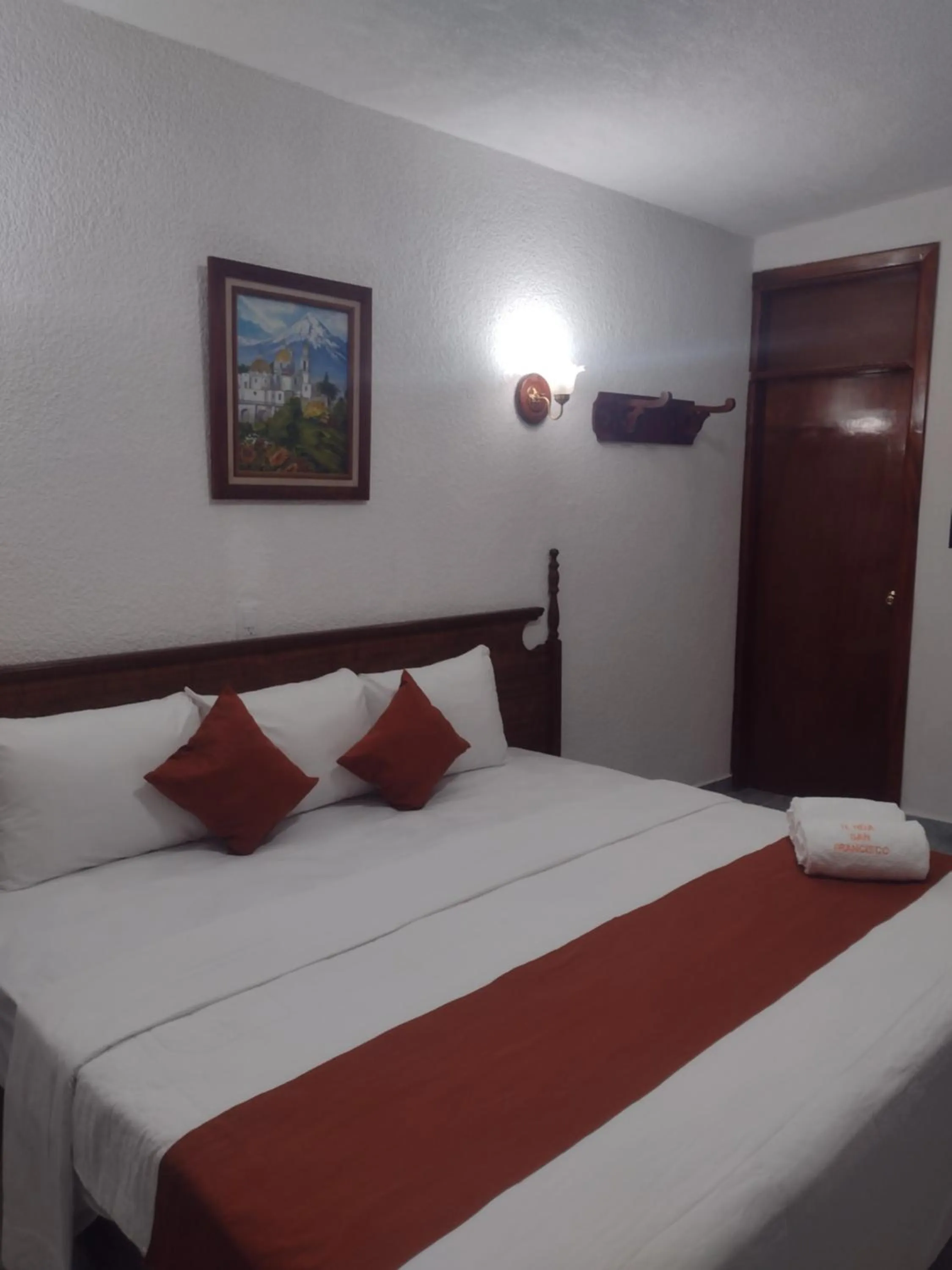 Photo of the whole room, Bed in Hotel HF Hacienda San Francisco