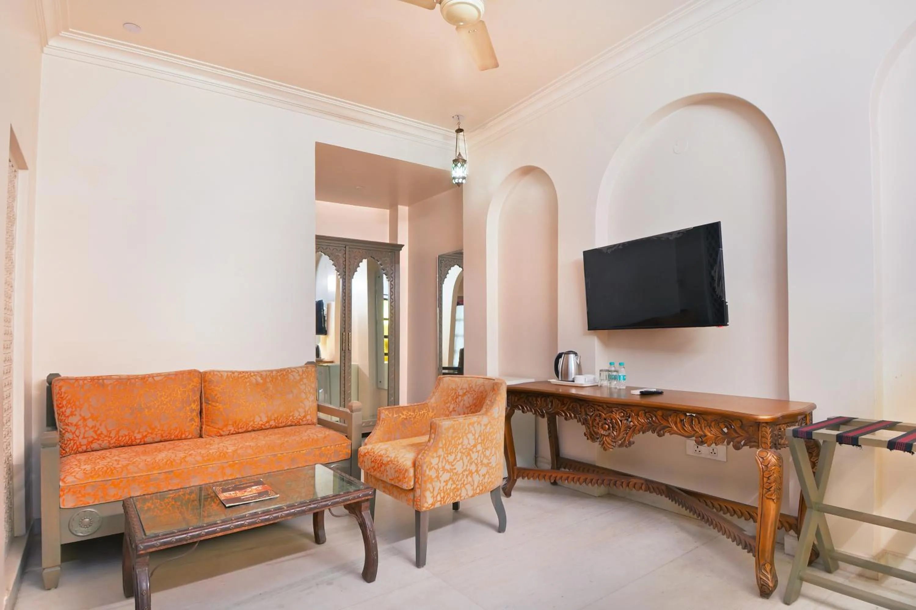 TV and multimedia in Jyoti Mahal - A Royal Heritage Hotel - Close to Connaught Place