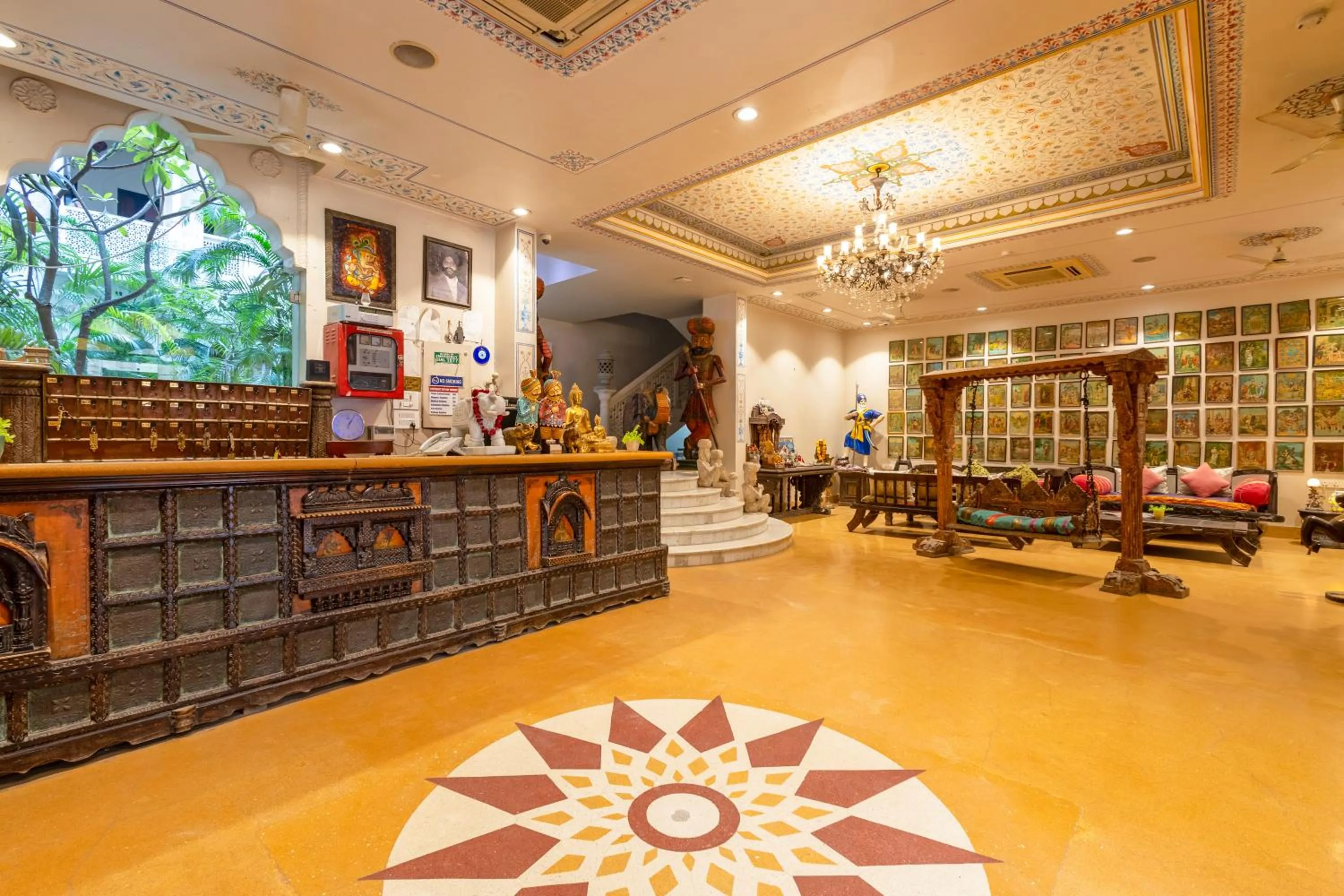 Lobby or reception in Jyoti Mahal - A Royal Heritage Hotel - Close to Connaught Place