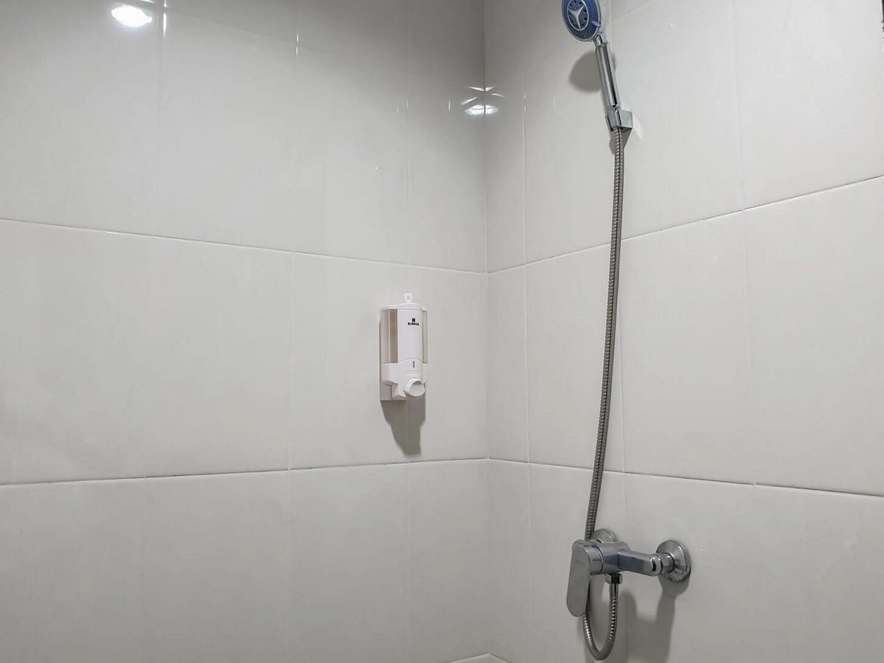 Bathroom in RedDoorz near Istana Plaza 3