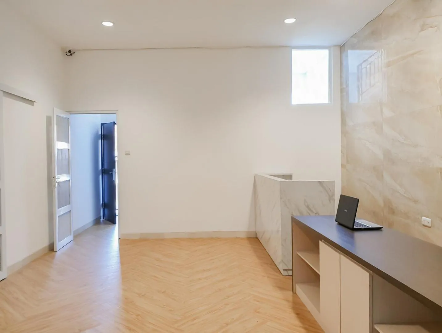 Other in RedDoorz near Istana Plaza 3