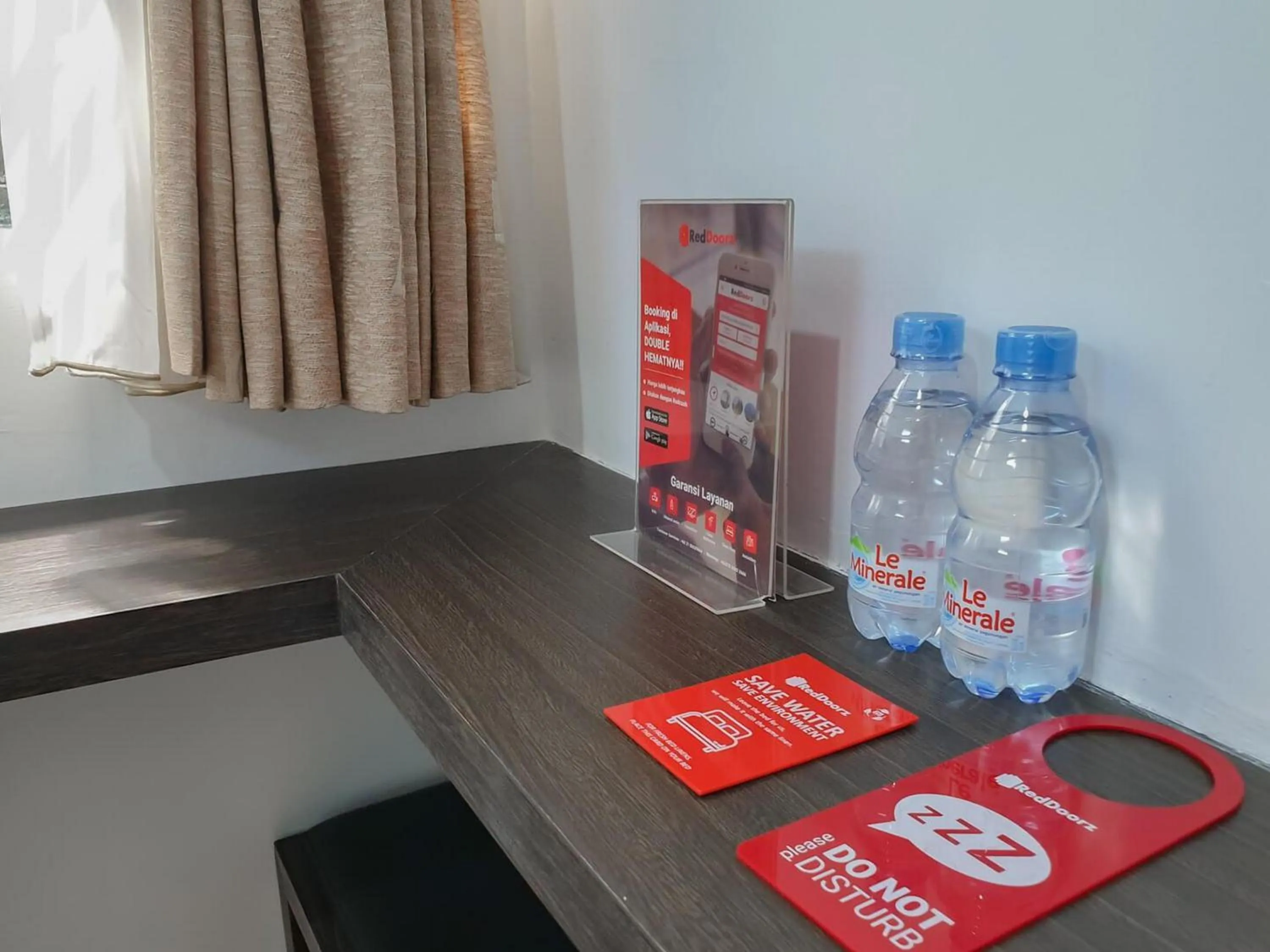 Other in RedDoorz near Istana Plaza 3